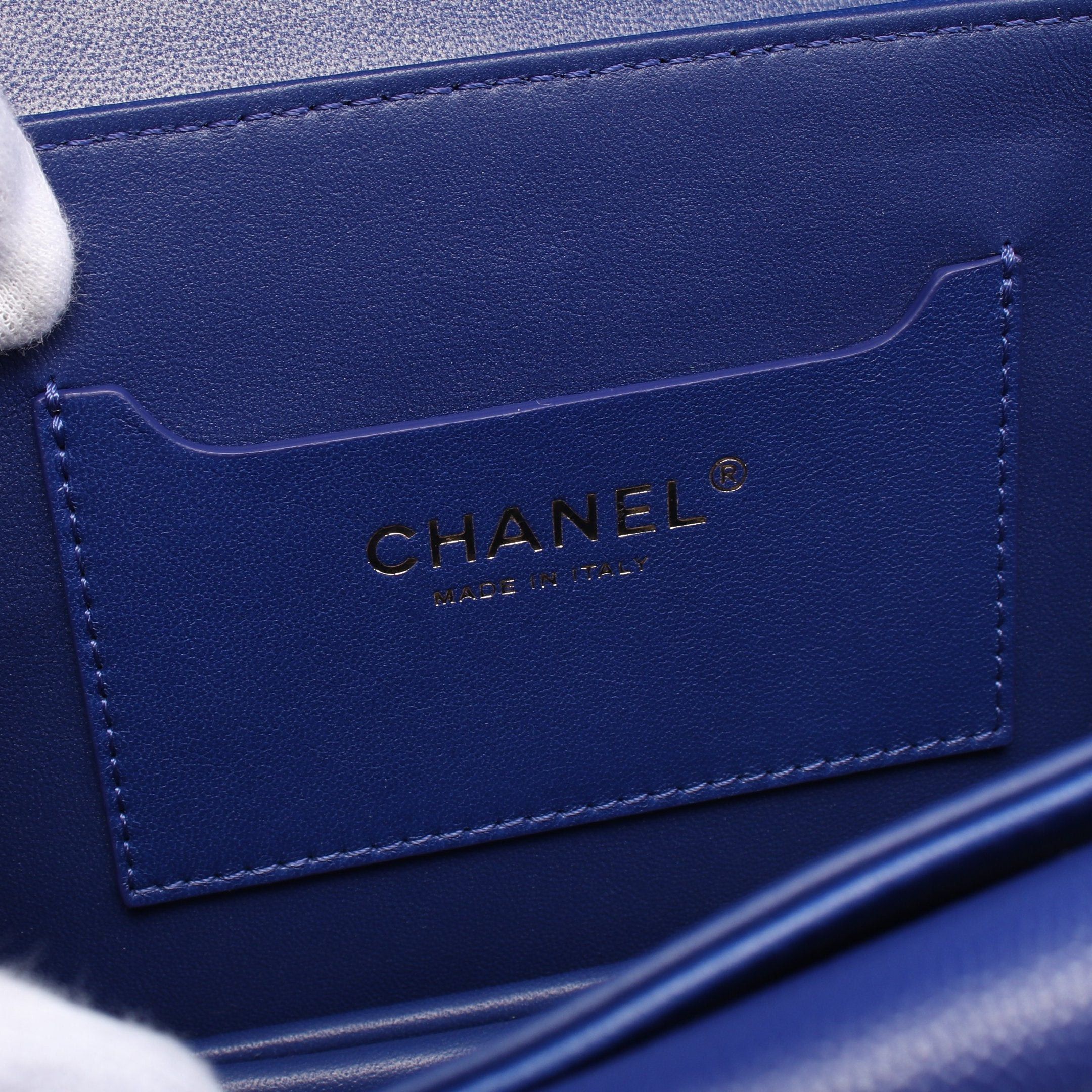 Chanel Chanel Matelasse Chain Shoulder Bag Caviar Skin Blue Gold Hardware Size ONE SIZE - 4 Thumbnail