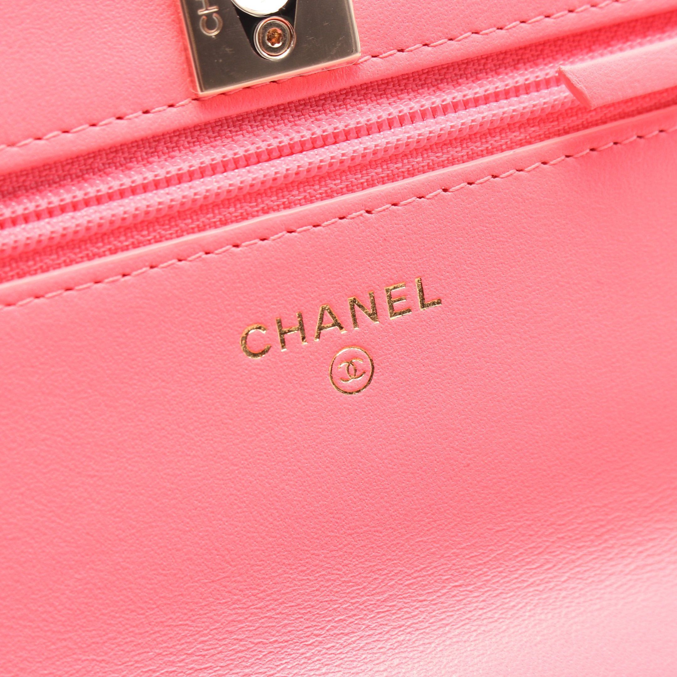 Chanel Chanel Matelasse Chain Wallet Leather Pink Gold Hardware Size ONE SIZE - 4 Thumbnail