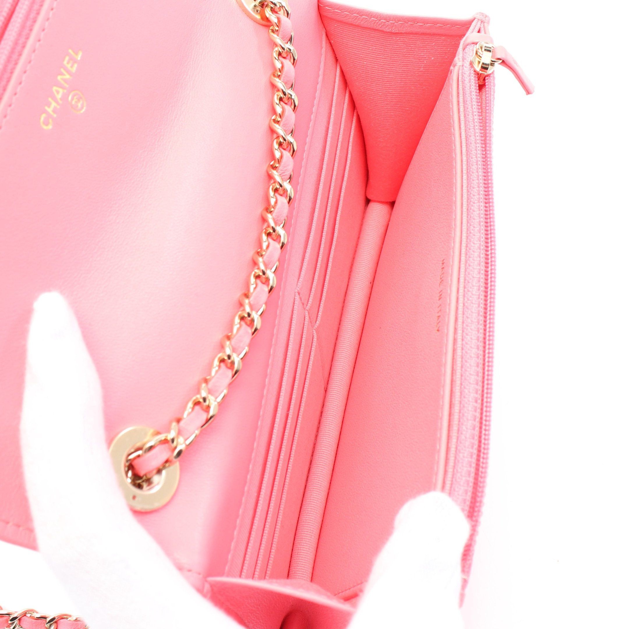 Chanel Chanel Matelasse Chain Wallet Leather Pink Gold Hardware Size ONE SIZE - 3 Thumbnail