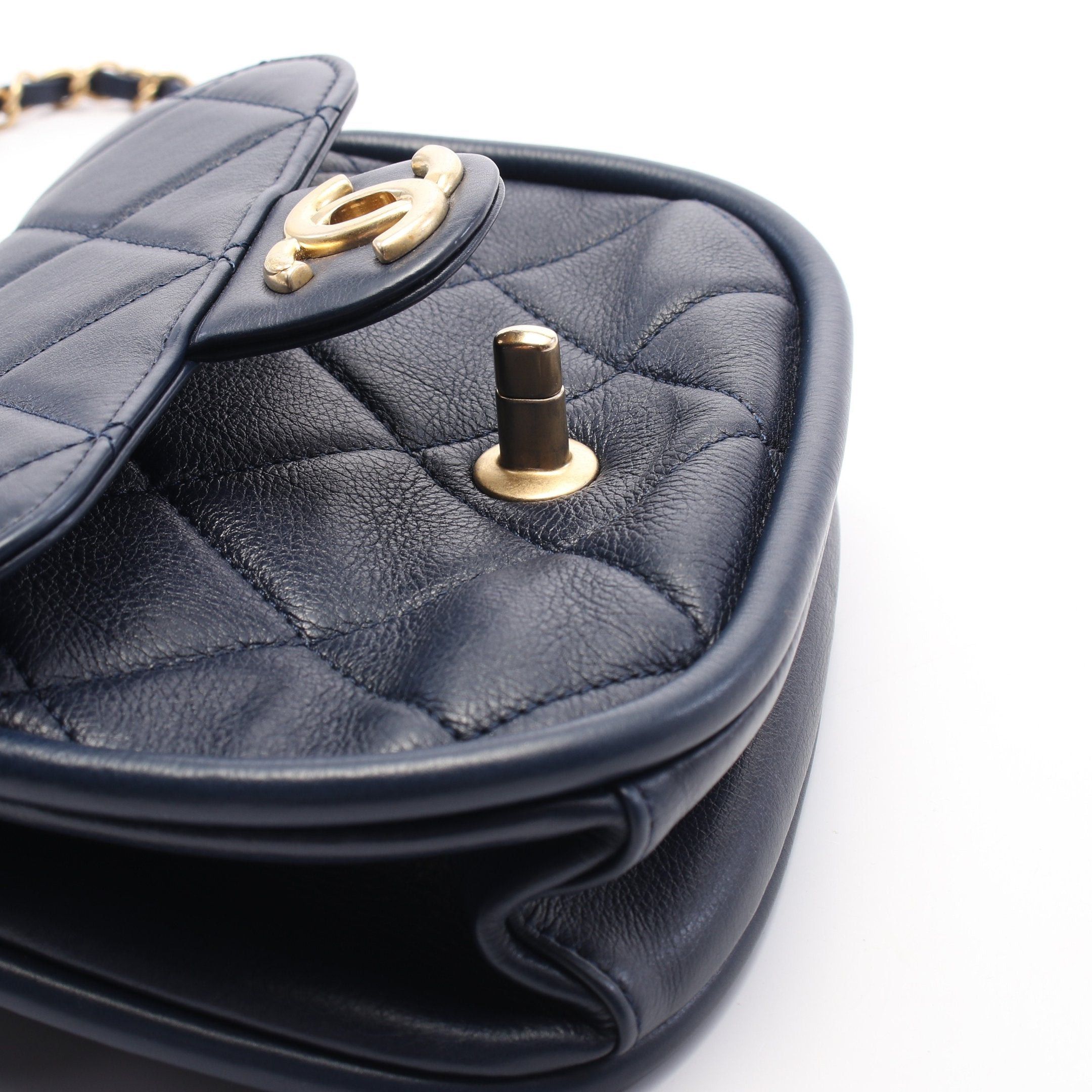 Chanel Chanel Matelasse Chain Shoulder Bag Leather Navy Gold Hardware Size ONE SIZE - 6 Thumbnail