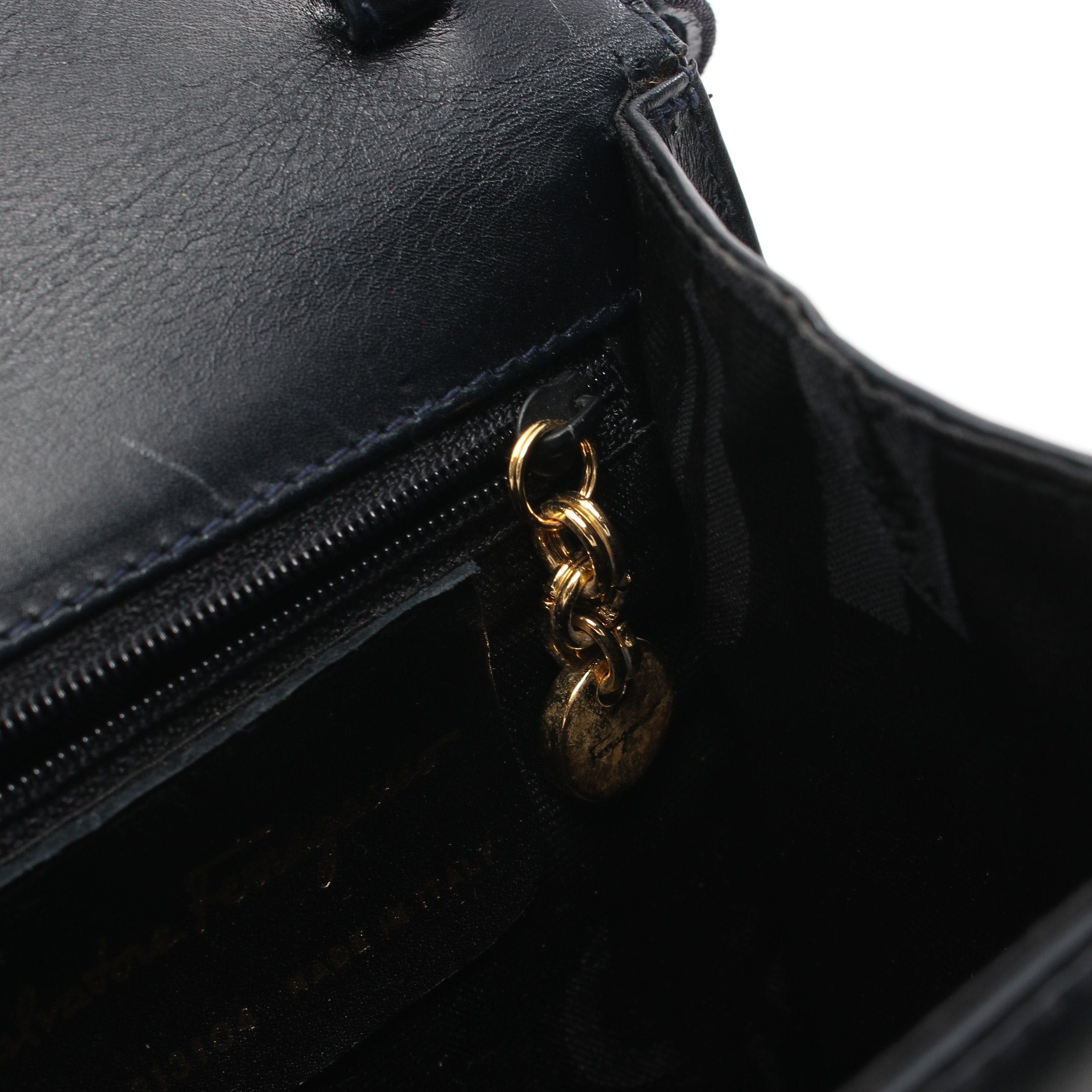Salvatore Ferragamo Salvatore Ferragamo Vala Ribbon Handbag Leather Black Size ONE SIZE - 11 Thumbnail