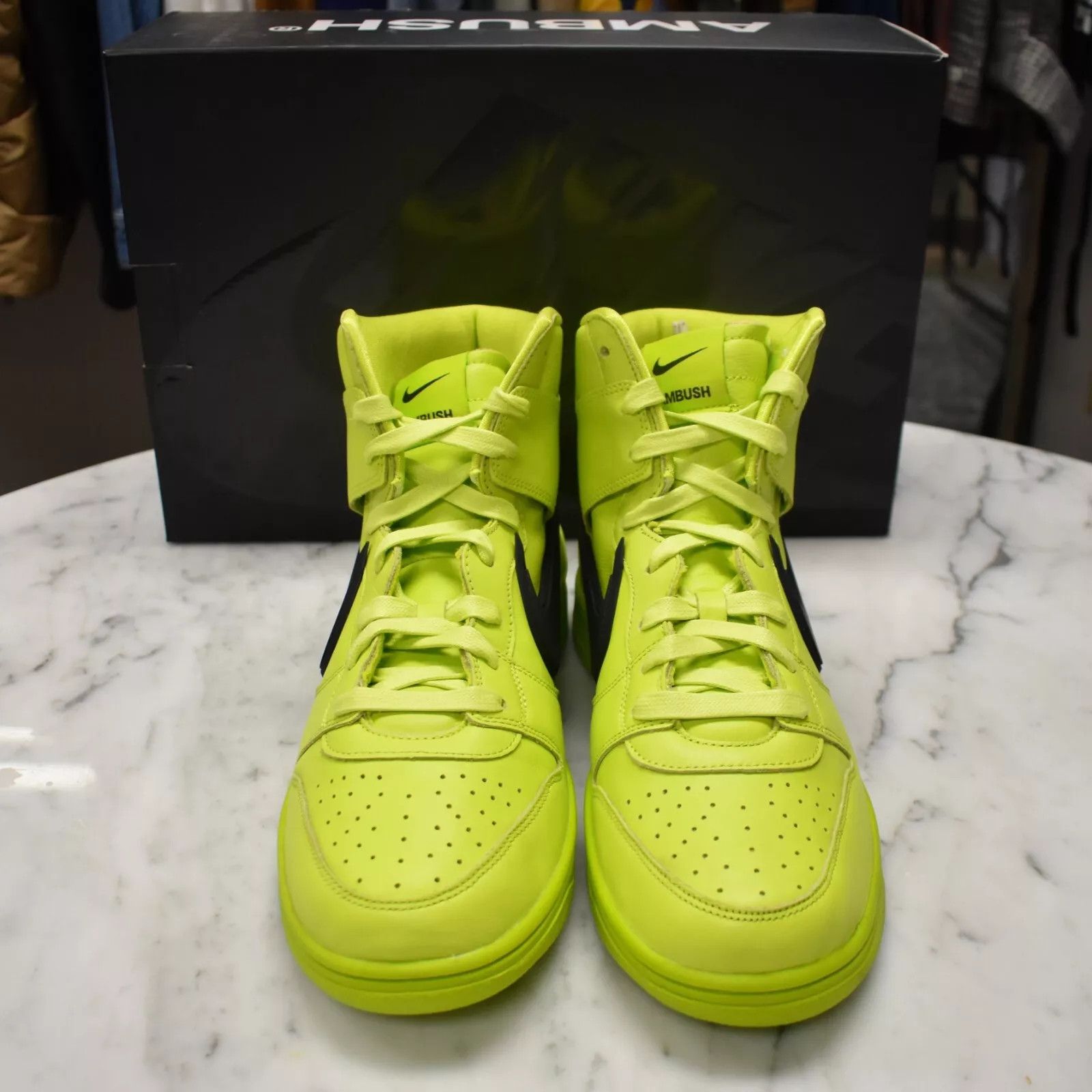 Nike Nike AMBUSH Dunk Hi High Atomic Green Lime Leather Size US 10.5 / EU 43-44 - 6 Thumbnail