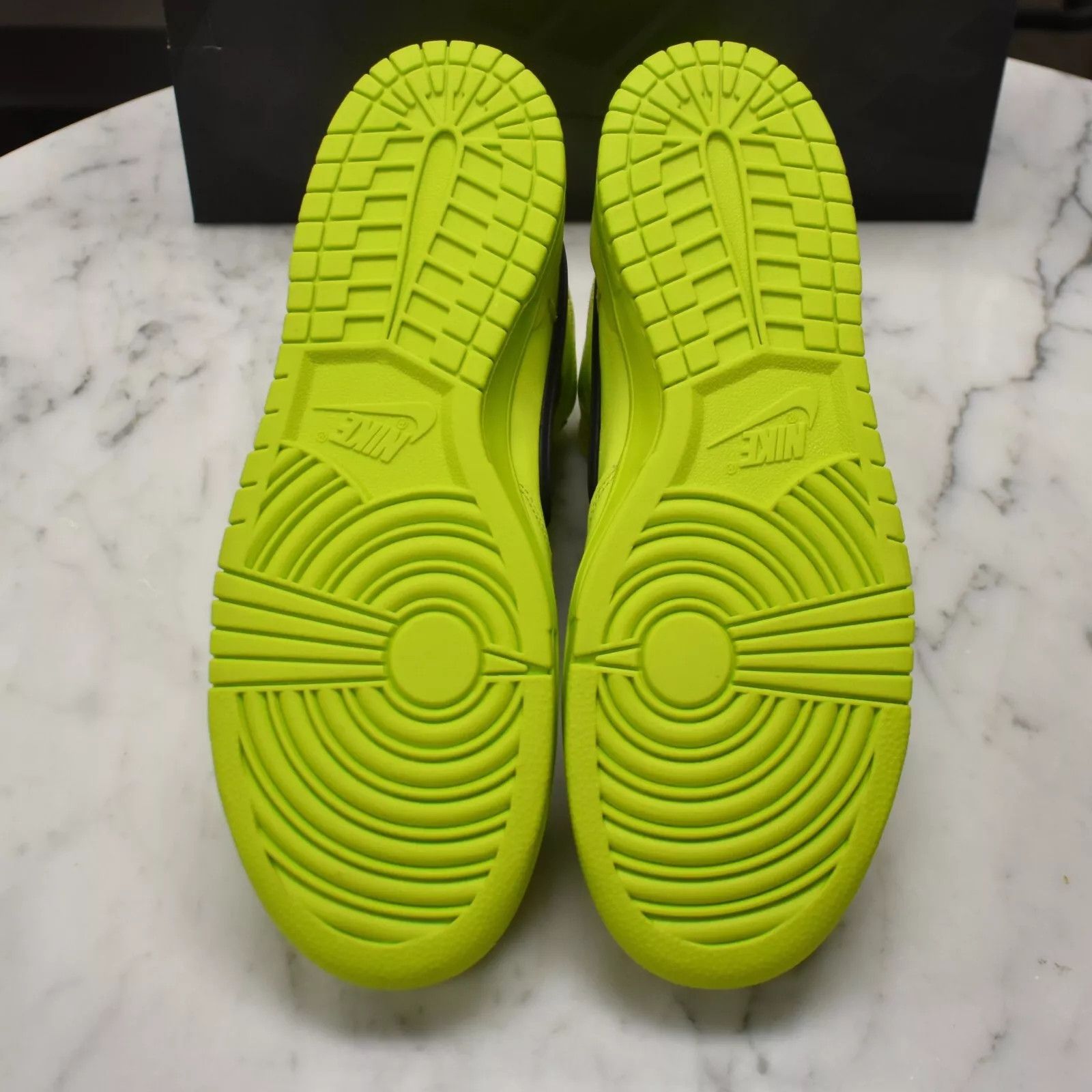 Nike Nike AMBUSH Dunk Hi High Atomic Green Lime Leather Size US 10.5 / EU 43-44 - 9 Thumbnail