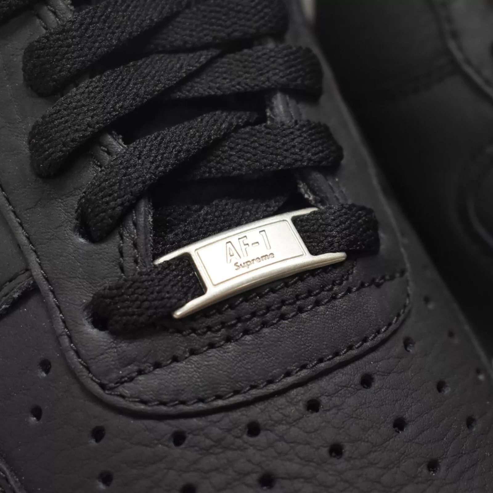 Comme des Garcons × Nike × Supreme Supreme CDG Nike Air Force 1 CDG Split Black Leather FW18 Size US 10 / EU 43 - 9 Thumbnail