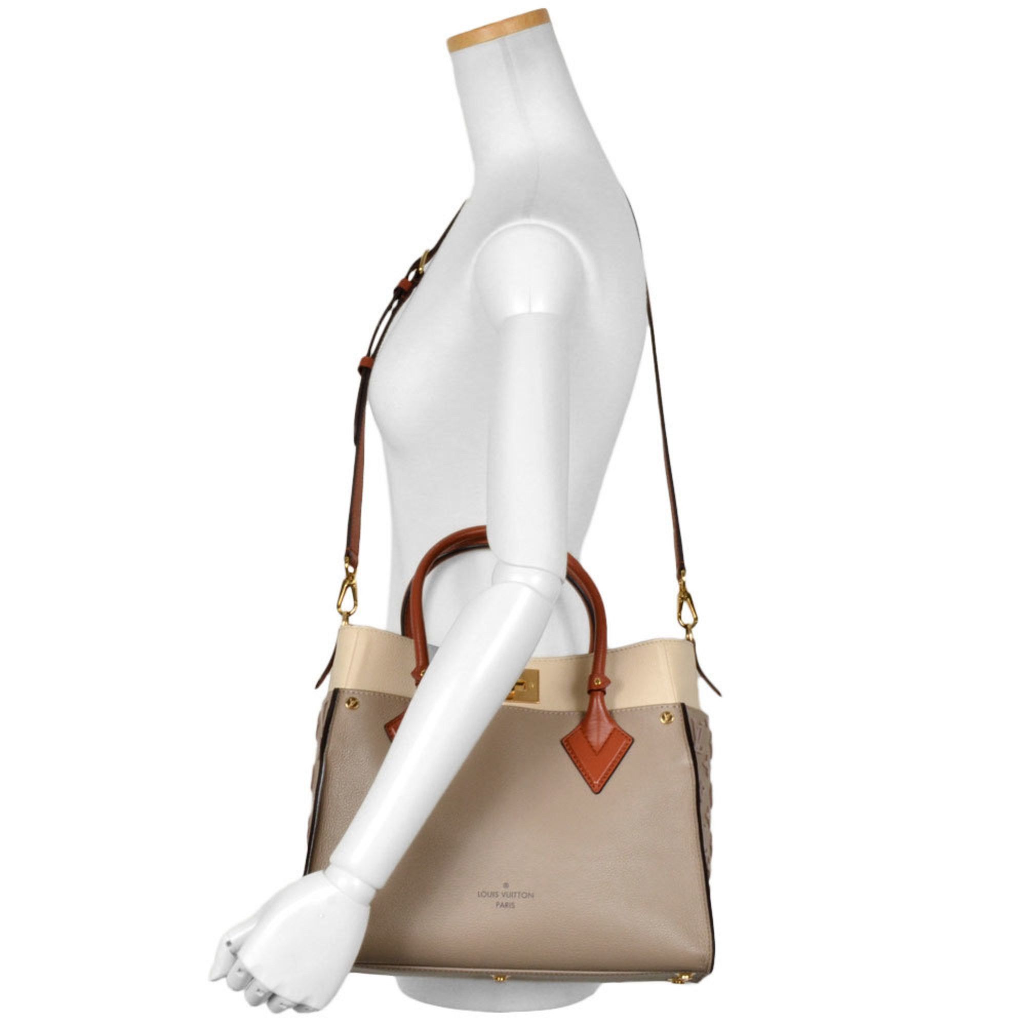 Louis Vuitton LOUIS VUITTON On My Side MM Handbag Leather M53825 Galle RFID Beige ITI3JQCF359S Size ONE SIZE - 10 Thumbnail