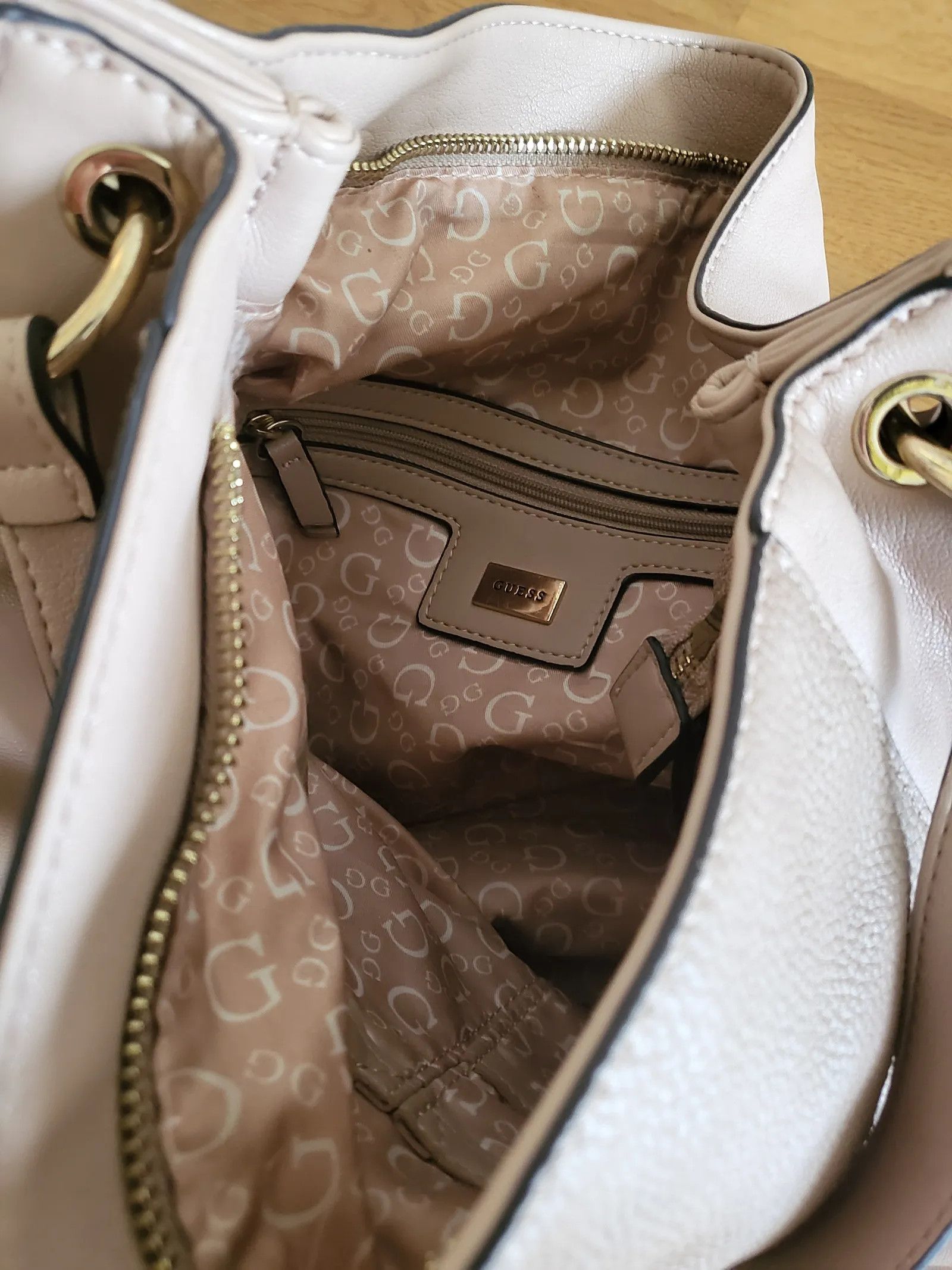 Guess Guess Bucket Bag Size ONE SIZE - 2 Thumbnail