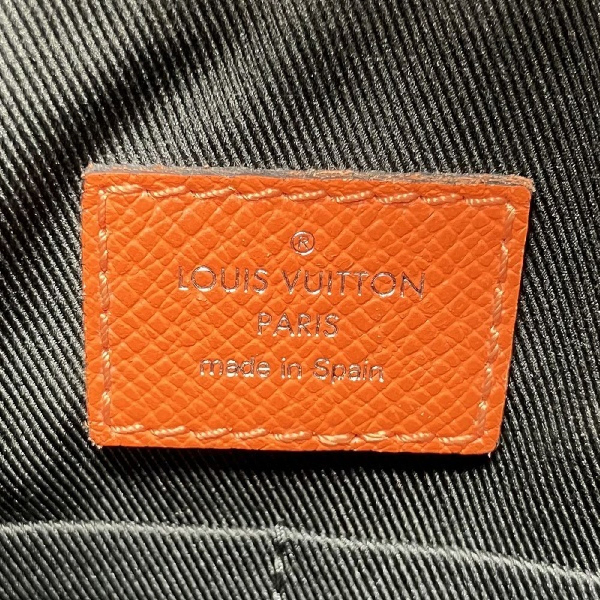 Louis Vuitton Louis Vuitton Taigarama Flap M30415 Bag Shoulder Men's Size ONE SIZE - 4 Thumbnail