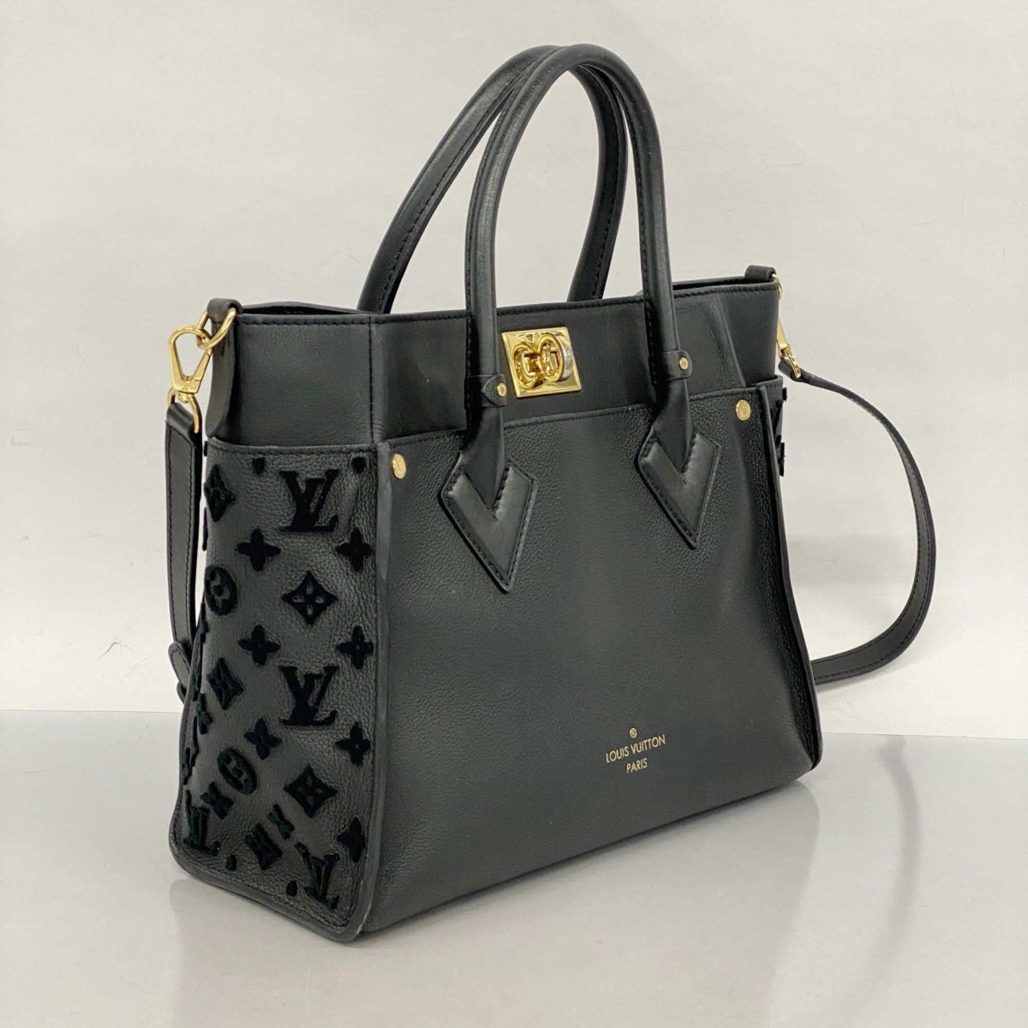 Louis Vuitton Louis Vuitton On my Side handbag Size ONE SIZE - 3 Thumbnail