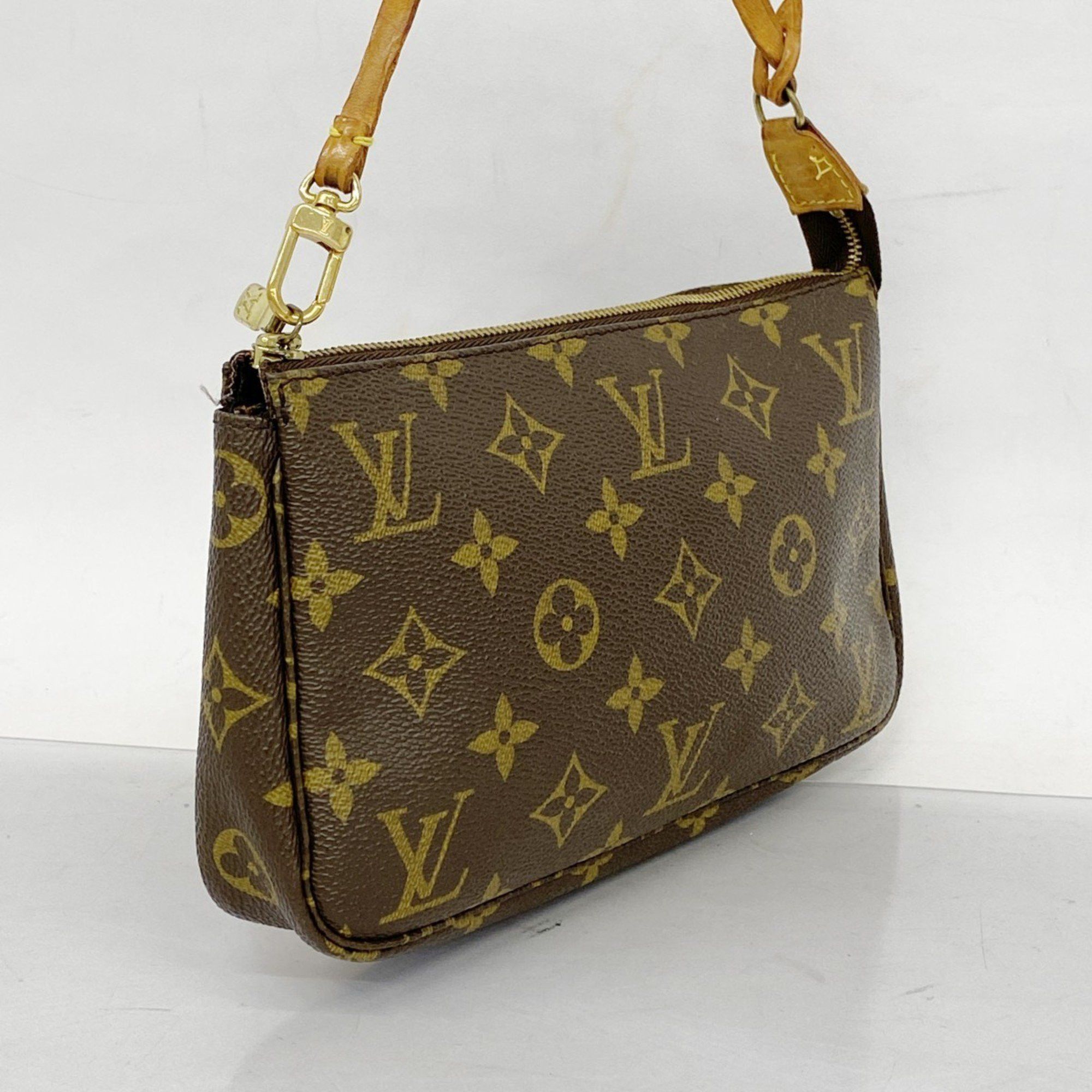 Louis Vuitton Louis Vuitton Pochette Accessoire clutch Size ONE SIZE - 3 Thumbnail