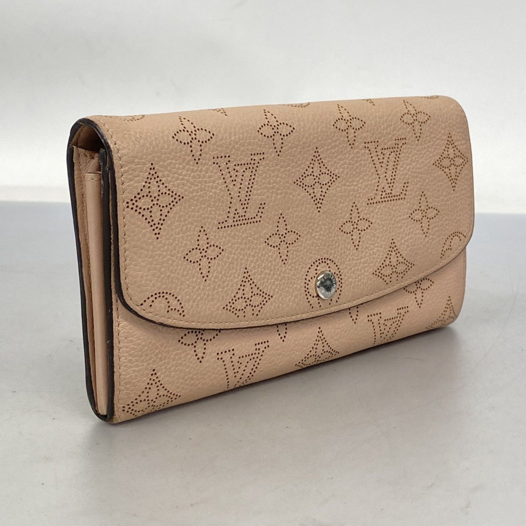 Louis Vuitton Louis Vuitton Mahina wallet Size ONE SIZE - 3 Thumbnail
