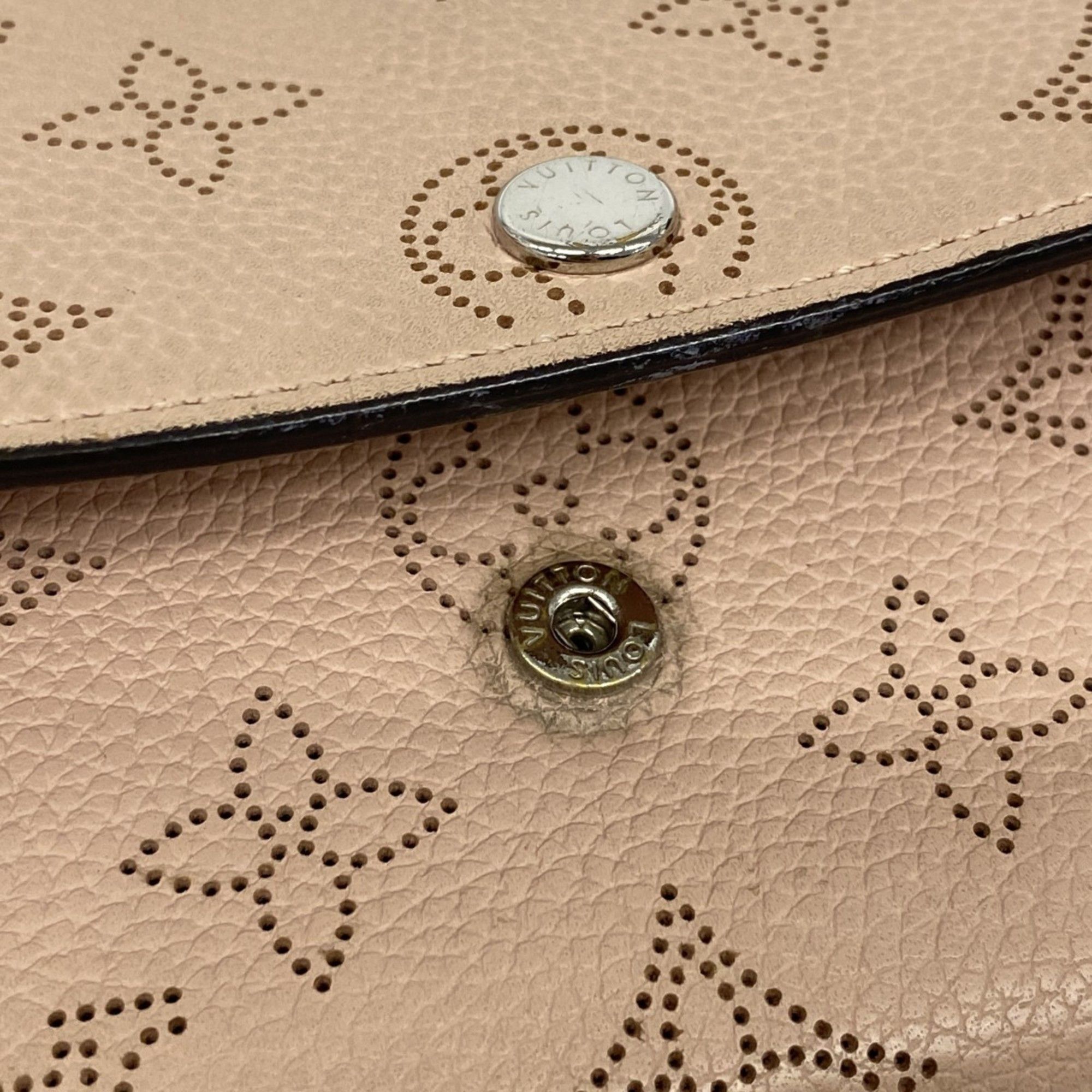 Louis Vuitton Louis Vuitton Mahina wallet Size ONE SIZE - 6 Thumbnail