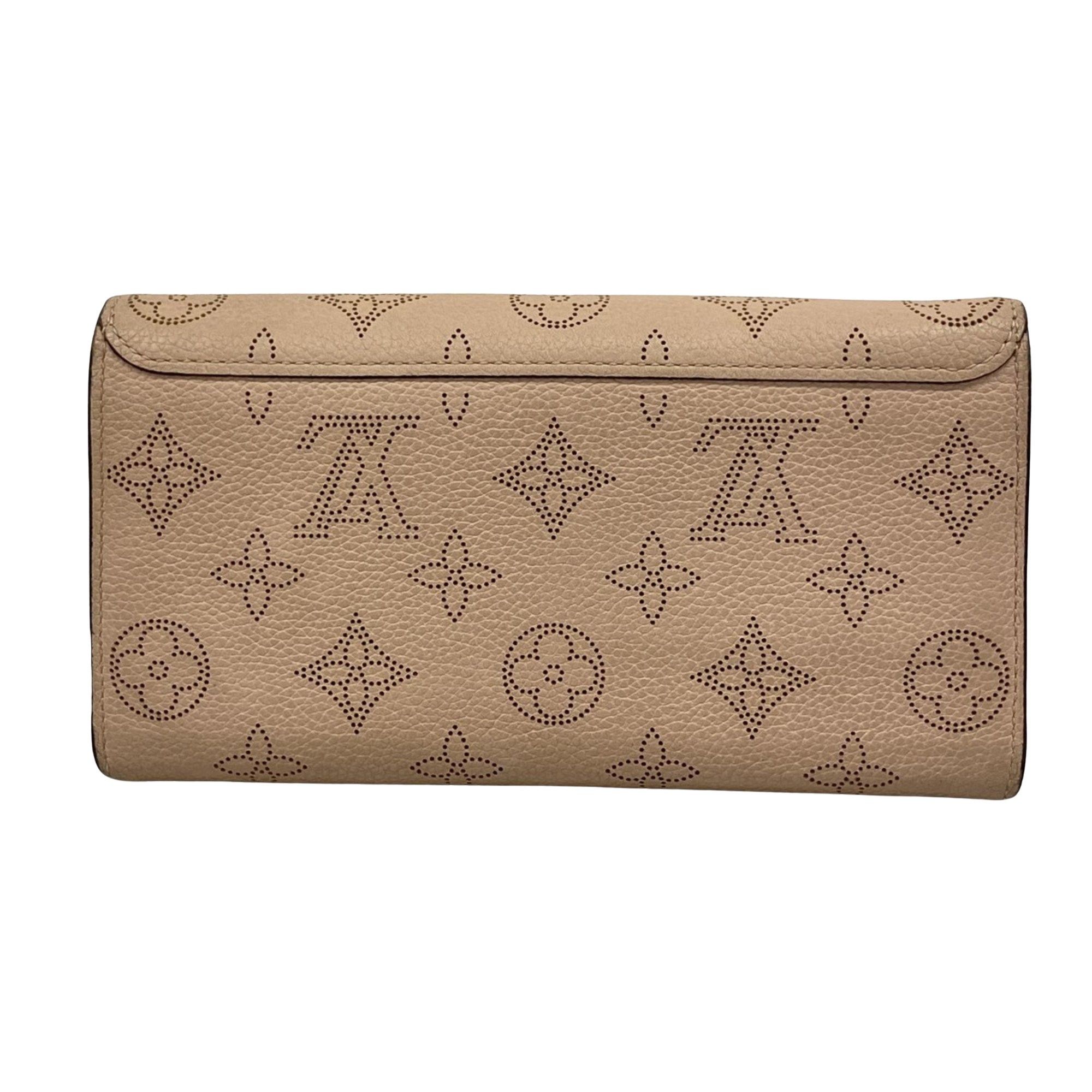 Louis Vuitton Louis Vuitton Mahina wallet Size ONE SIZE - 2 Thumbnail