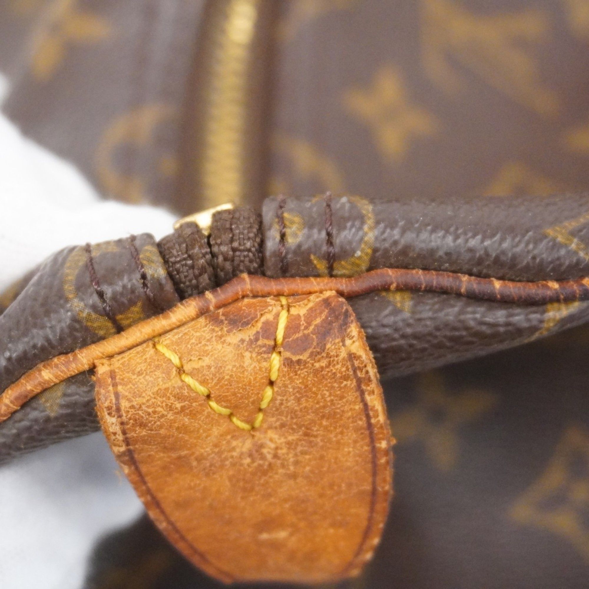 Louis Vuitton Louis Vuitton Keepall 55 travel Size ONE SIZE - 13 Thumbnail