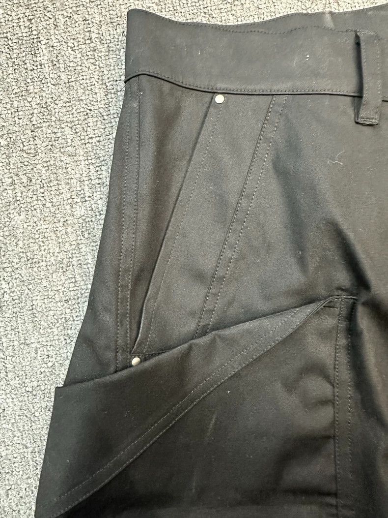 Rick Owens Rick Owens Black Cargo Shorts for Men Size US 28 / EU 44 - 7 Thumbnail
