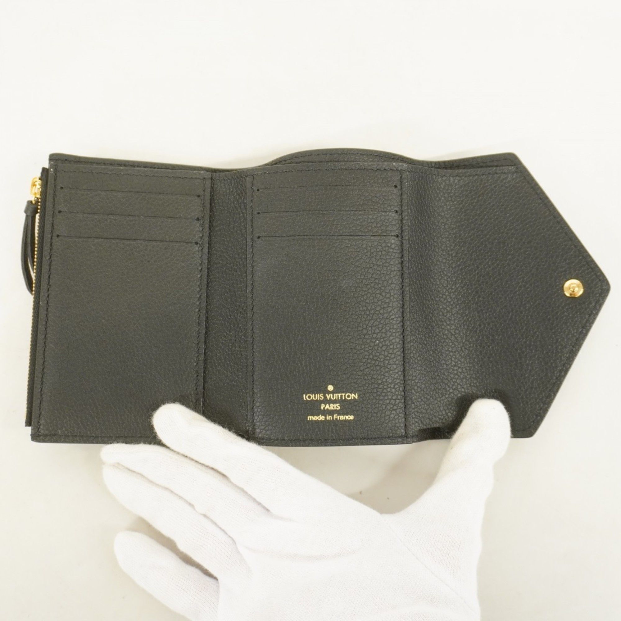 Louis Vuitton Louis Vuitton Victorine wallet Size ONE SIZE - 4 Thumbnail