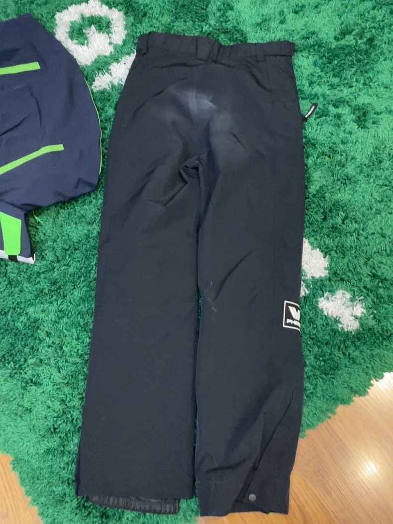 Phenix Phenix Ski Suit and Pants Set for Sale Size US XS / EU 42 / 0 - 8 Thumbnail