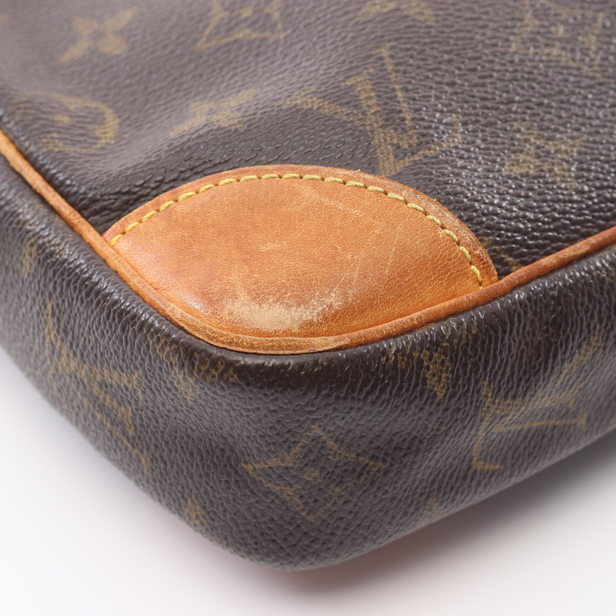 Louis Vuitton Louis Vuitton Marly Dragonne Monogram Clutch Bag Second Leather Brown Size ONE SIZE - 6 Thumbnail