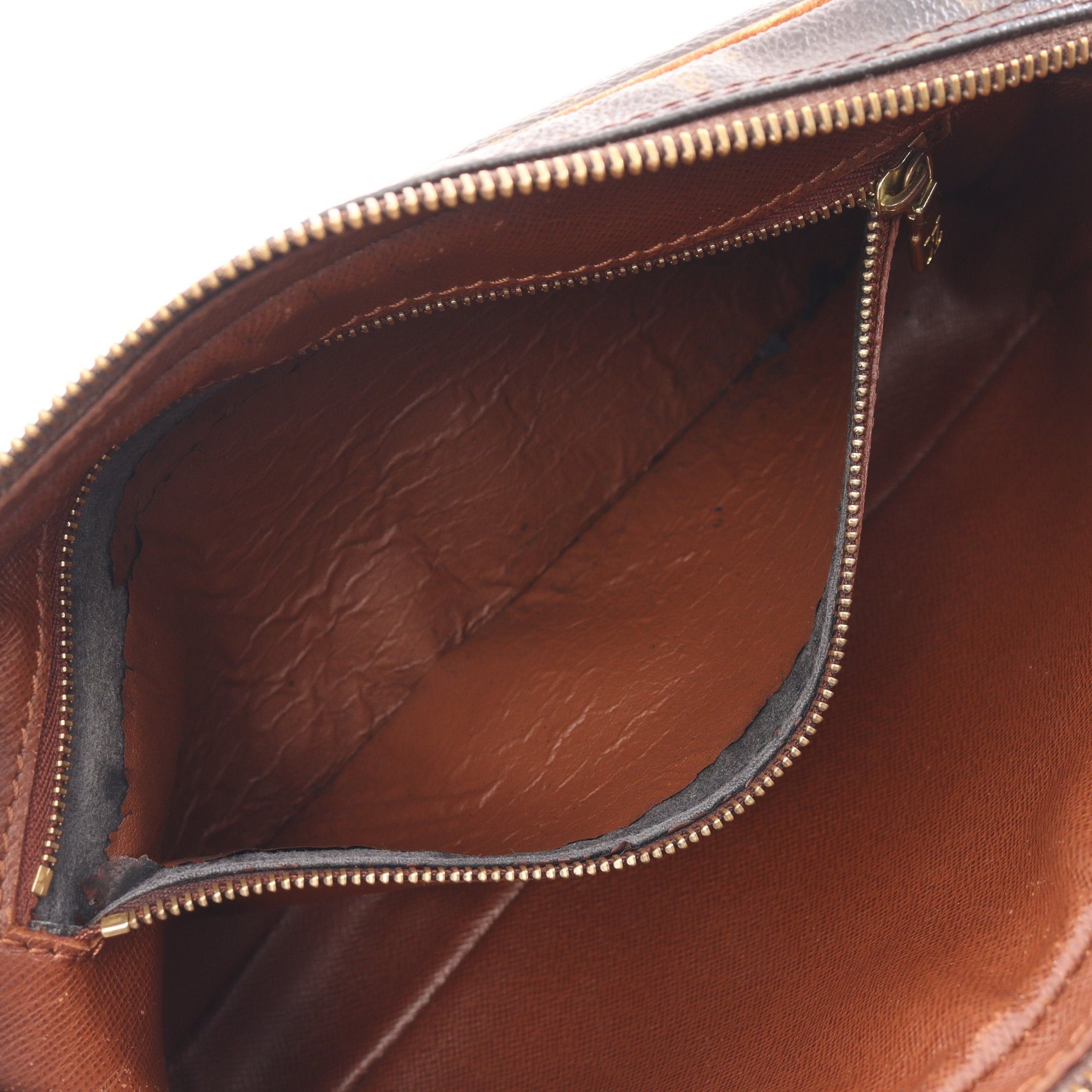 Louis Vuitton Louis Vuitton Marly Dragonne Monogram Clutch Bag Second Leather Brown Size ONE SIZE - 12 Thumbnail