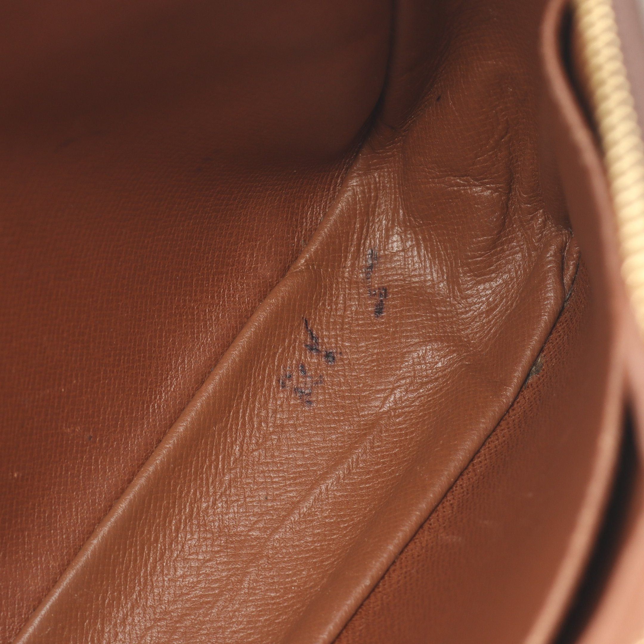 Louis Vuitton Louis Vuitton Compiègne 23 Monogram Clutch Bag Second Leather Brown Size ONE SIZE - 10 Thumbnail