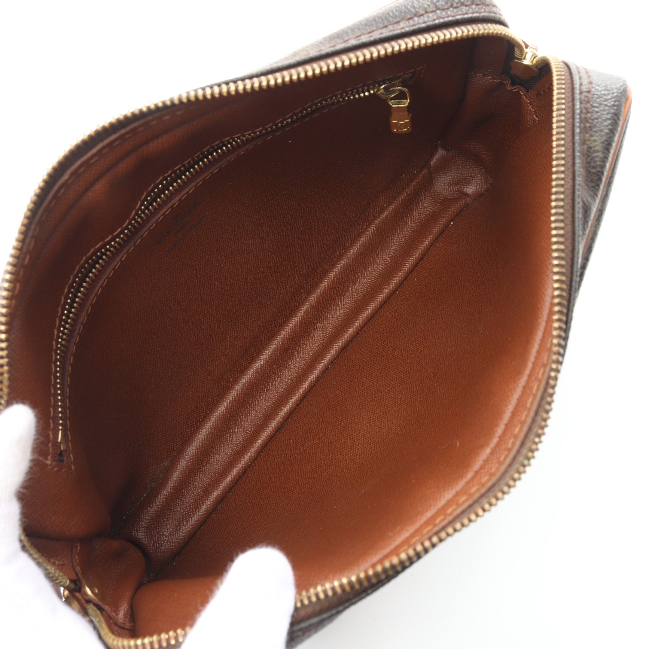 Louis Vuitton Louis Vuitton Marly Dragonne Monogram Clutch Bag Second Leather Brown Size ONE SIZE - 3 Thumbnail