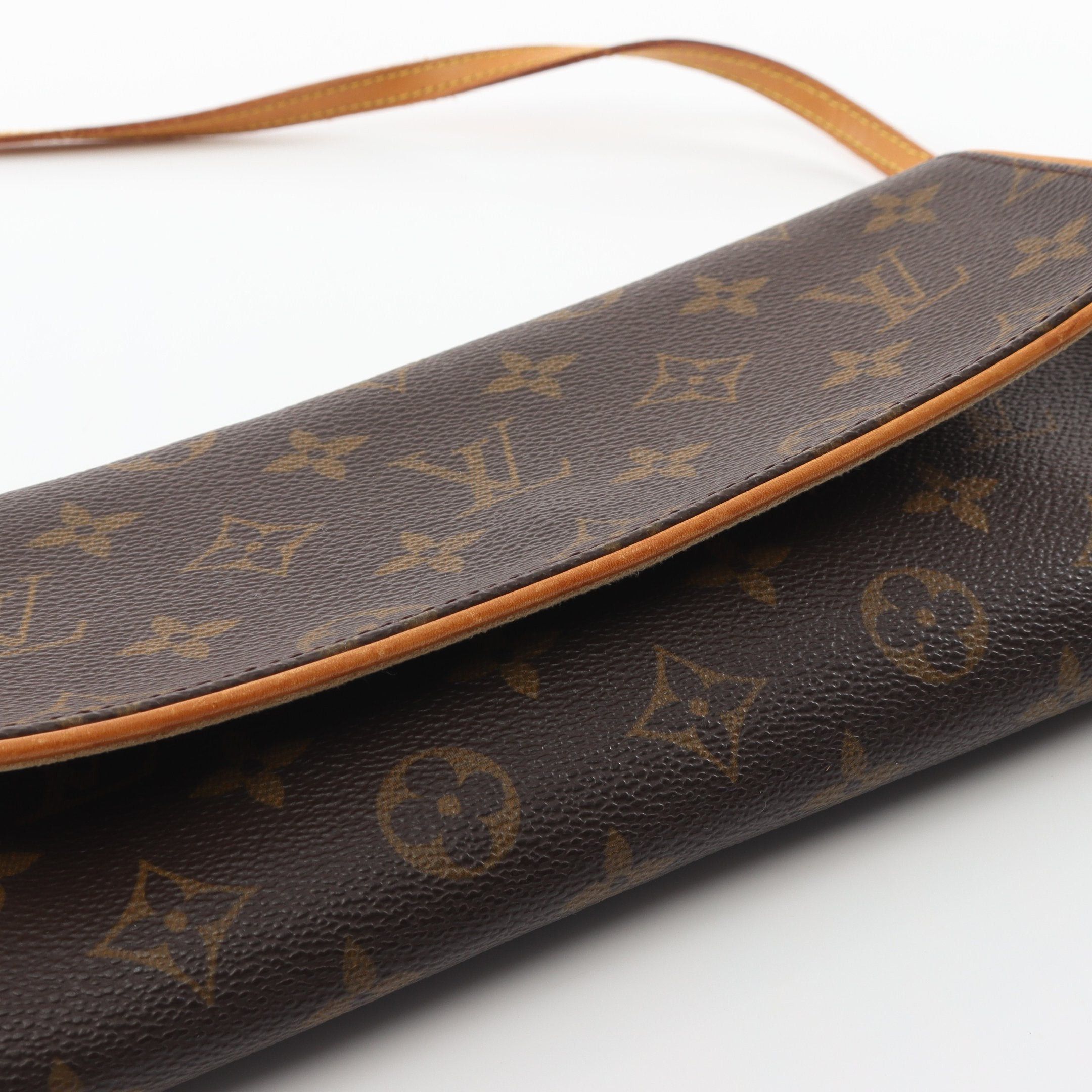 Louis Vuitton Louis Vuitton Pochette Twin Gm Monogram Shoulder Bag Leather Brown Size ONE SIZE - 10 Thumbnail