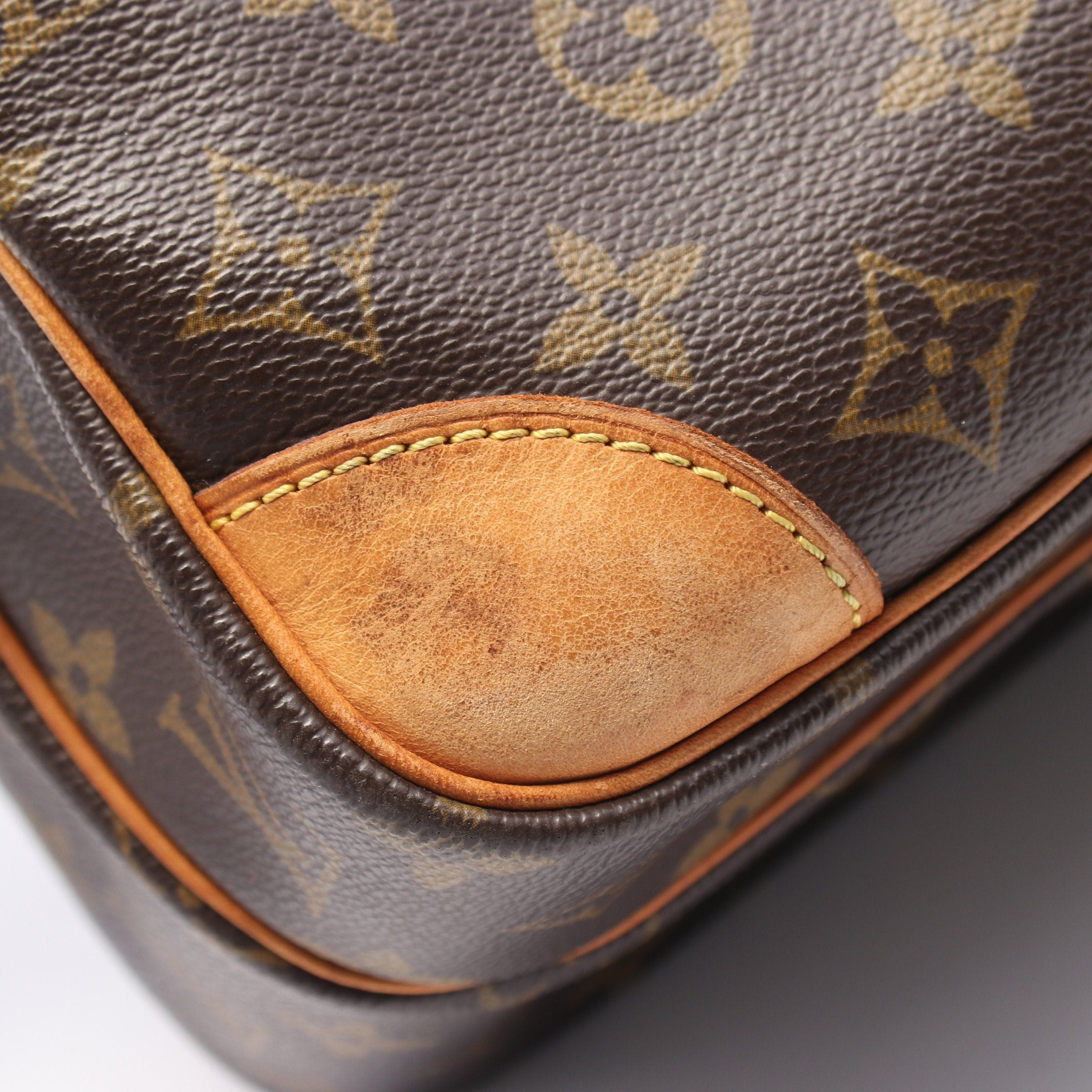Louis Vuitton Louis Vuitton Nil Monogram Shoulder Bag Leather Brown Size ONE SIZE - 6 Thumbnail