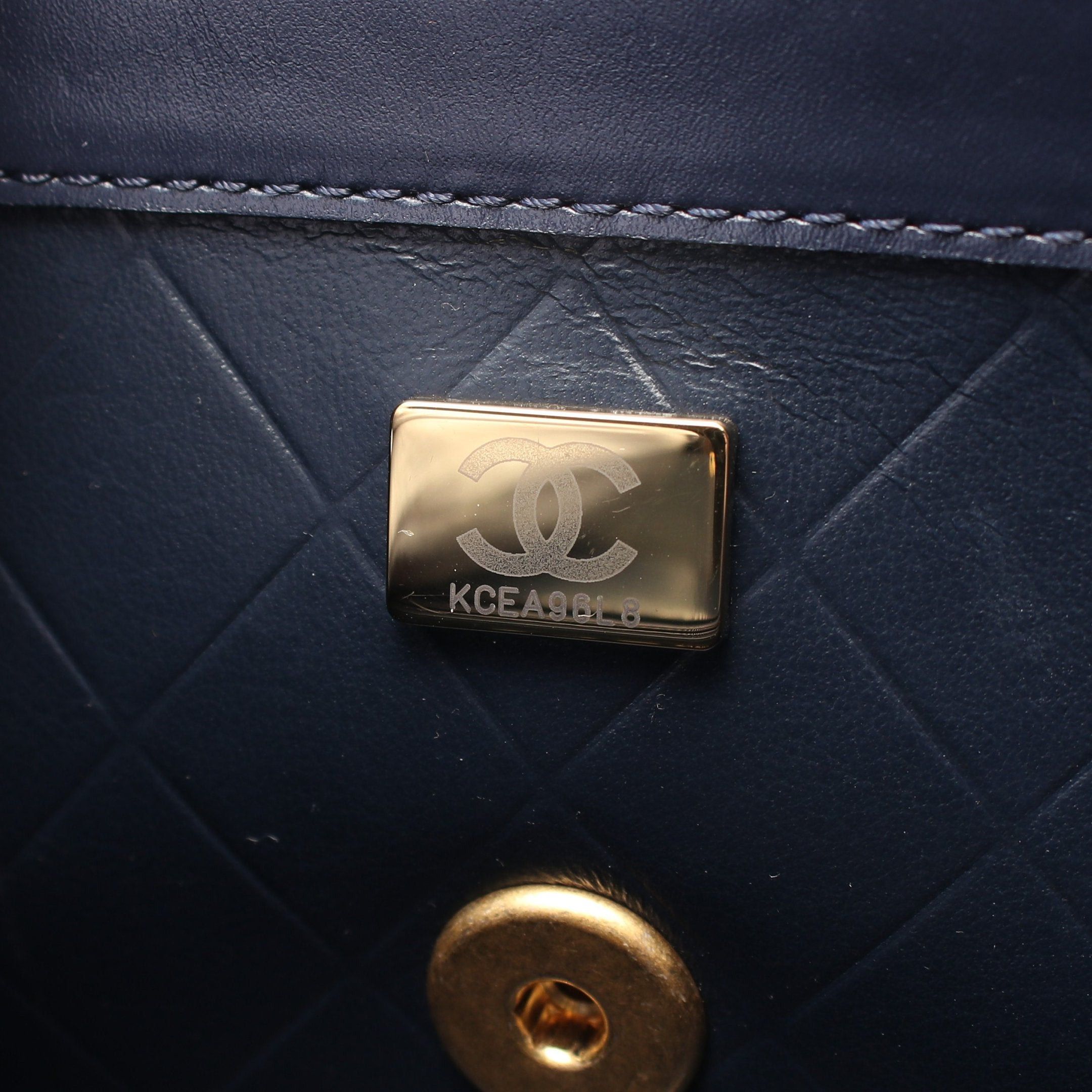 Chanel Chanel Matelasse Chain Shoulder Bag Leather Navy Gold Hardware Size ONE SIZE - 5 Thumbnail