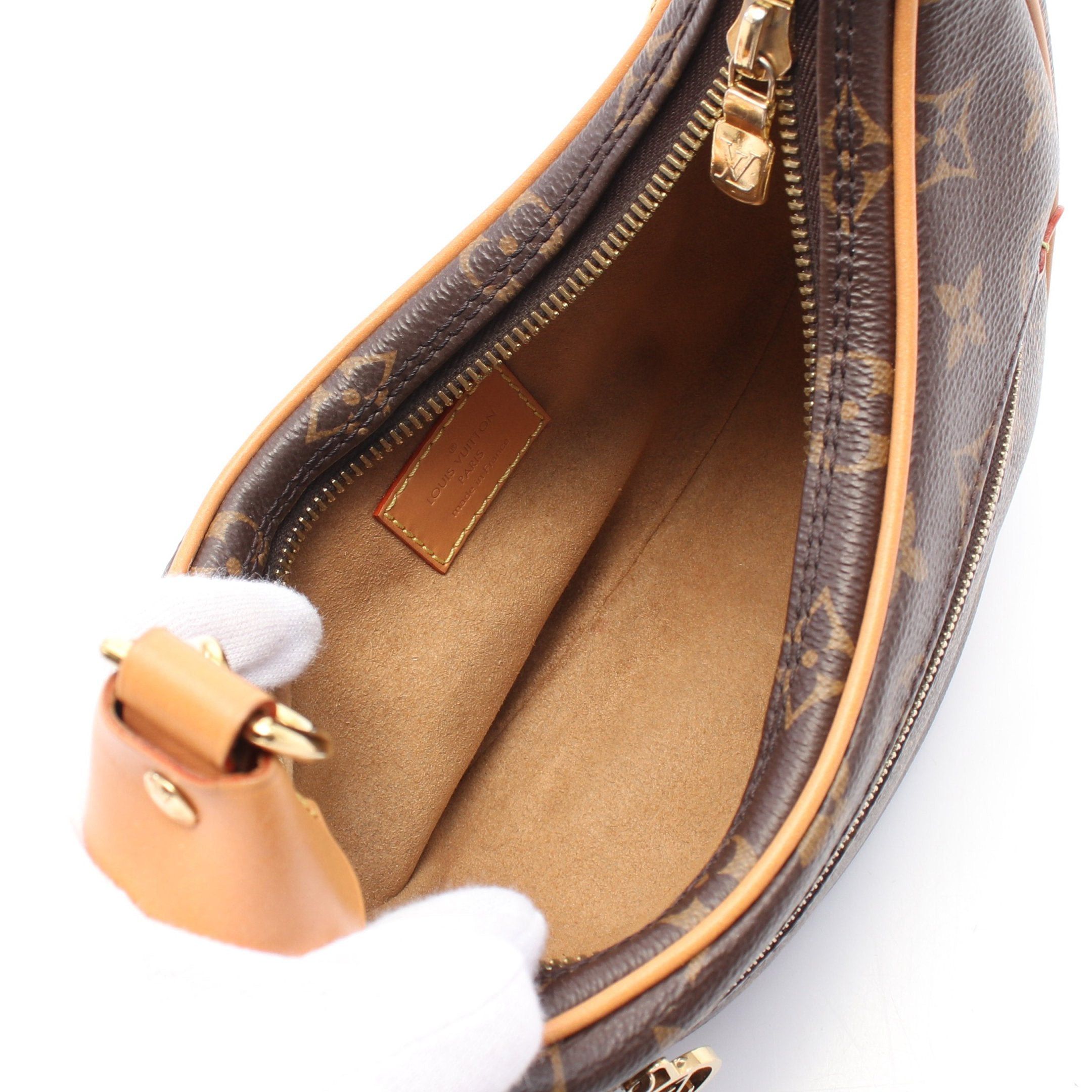 Louis Vuitton Louis Vuitton Loop Monogram Shoulder Bag Leather Brown Size ONE SIZE - 3 Thumbnail