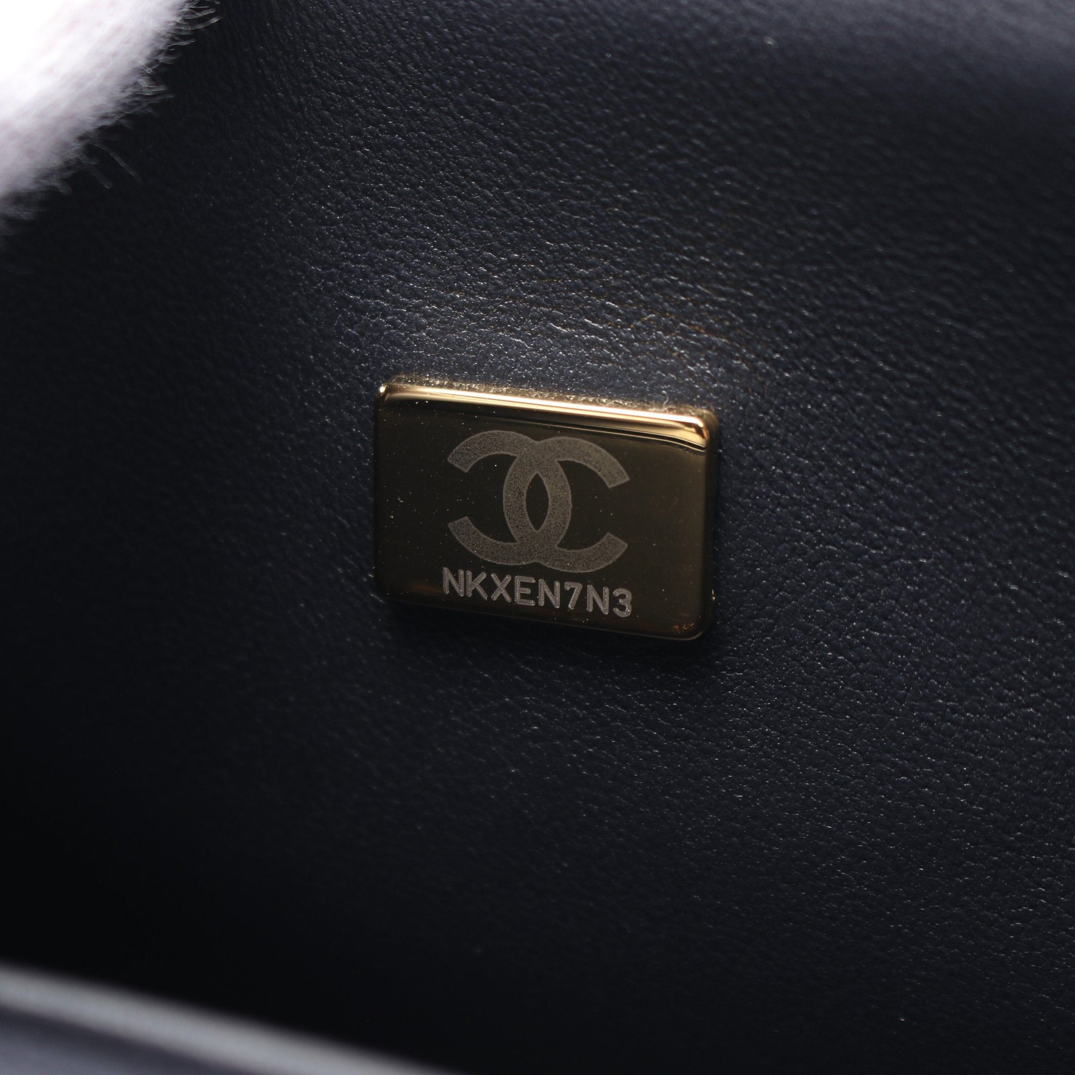 Chanel Chanel Boy Chanel Chain Shoulder Bag Leather Dark Navy Gold Hardware Size ONE SIZE - 5 Thumbnail