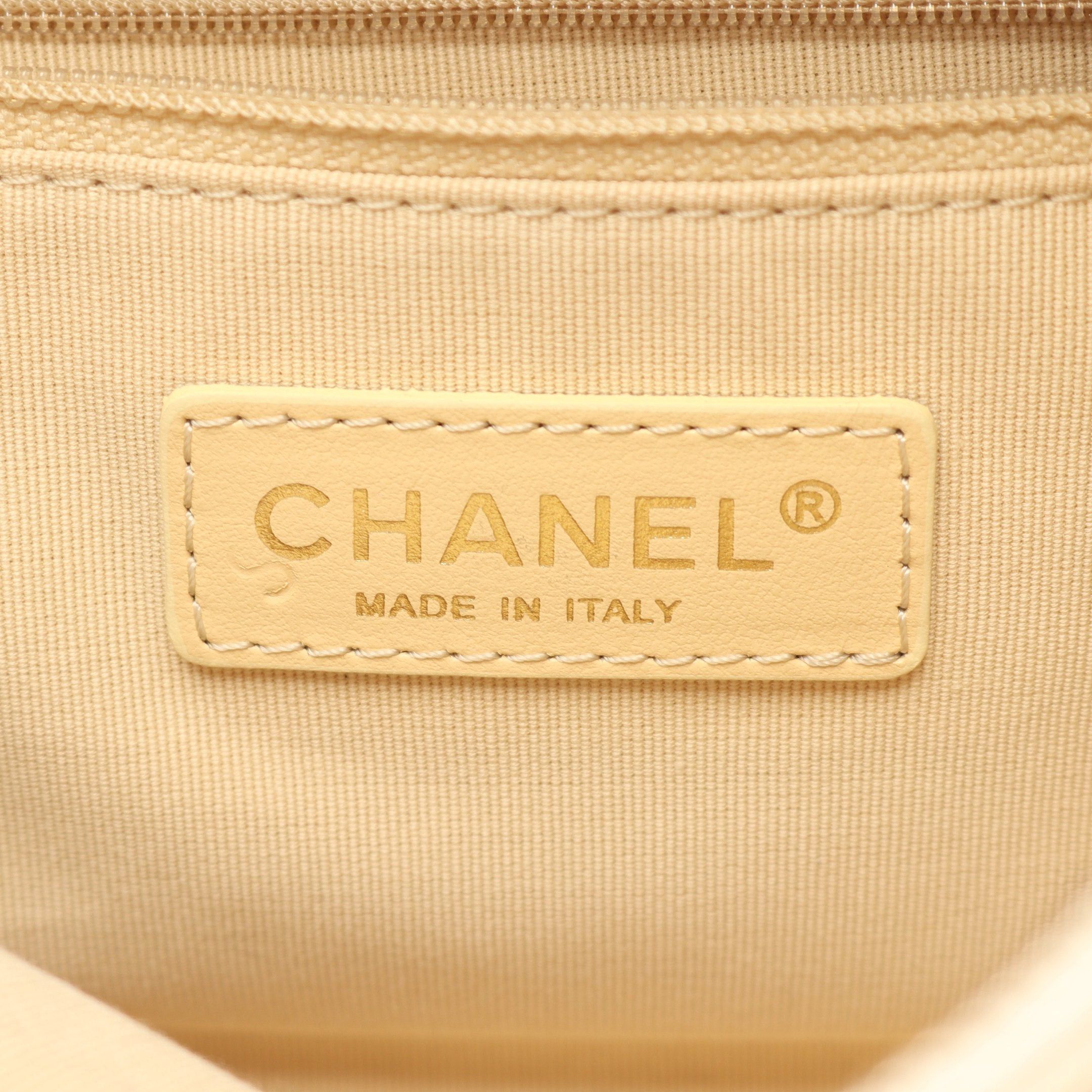 Chanel Chanel Matelasse Chain Shoulder Bag Leather Champagne Gold Hardware Size ONE SIZE - 4 Thumbnail