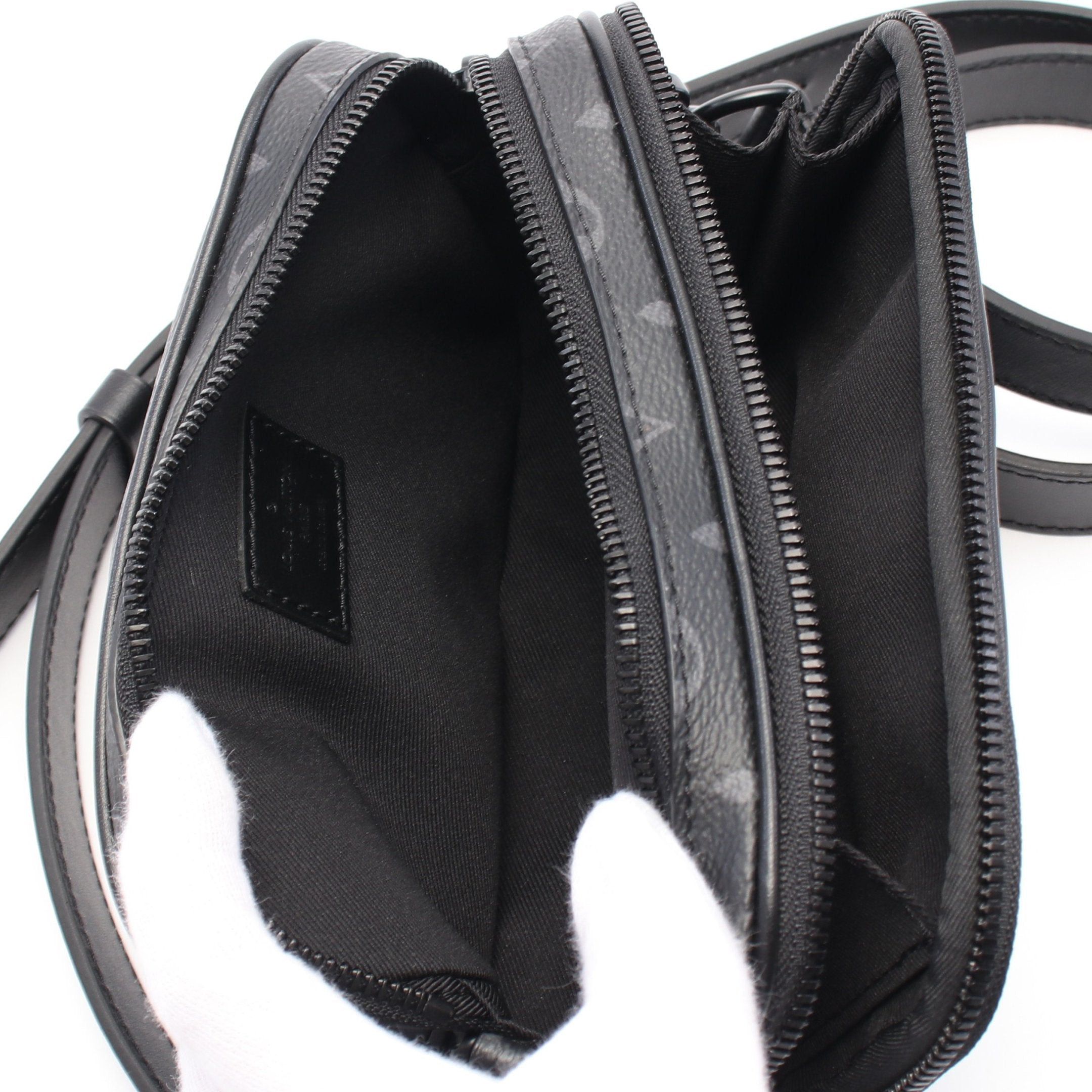 Louis Vuitton Louis Vuitton Alpha Wearable Wallet Nv Monogram Eclipse Shoulder Bag Leather Black Size ONE SIZE - 3 Thumbnail