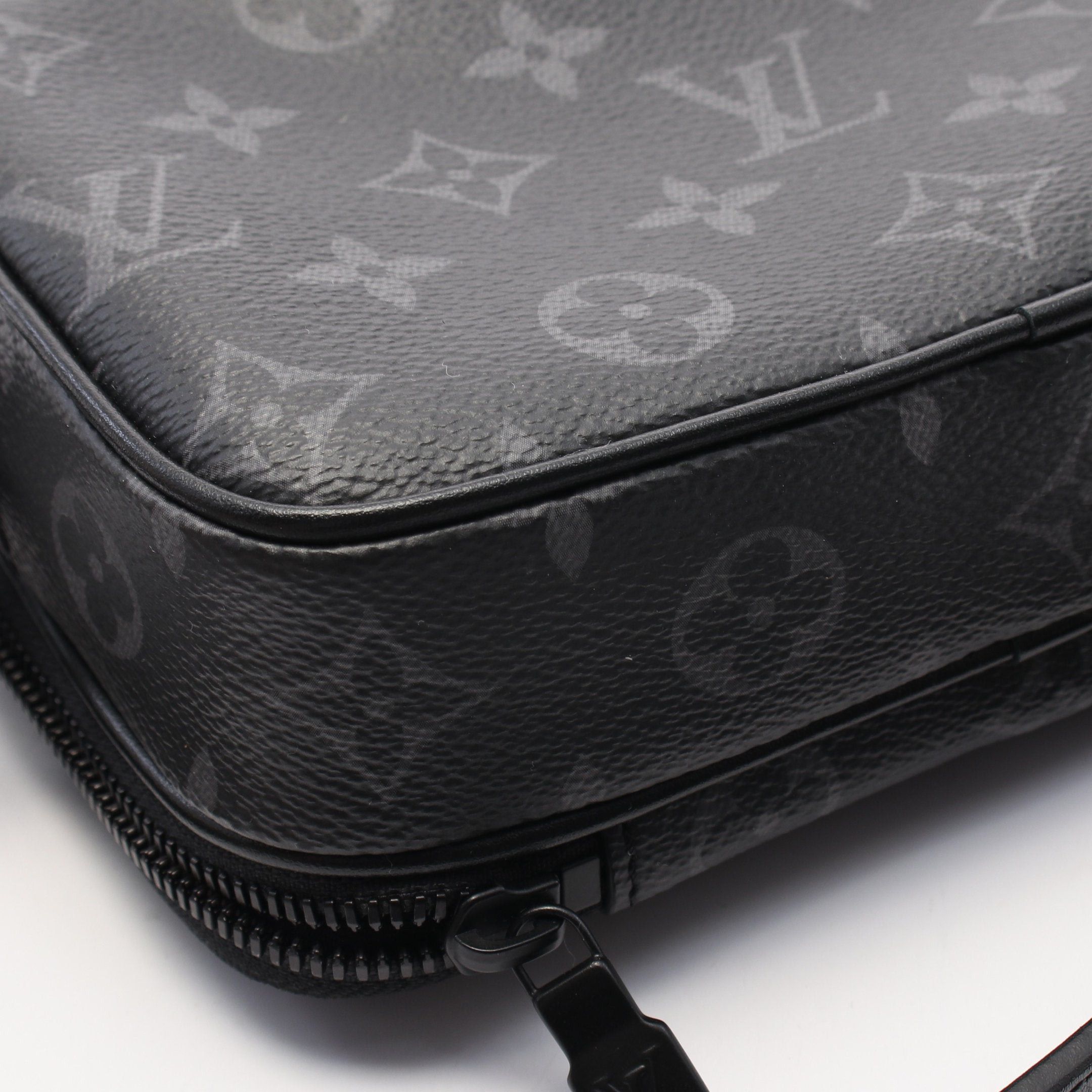 Louis Vuitton Louis Vuitton Alpha Wearable Wallet Nv Monogram Eclipse Shoulder Bag Leather Black Size ONE SIZE - 7 Thumbnail