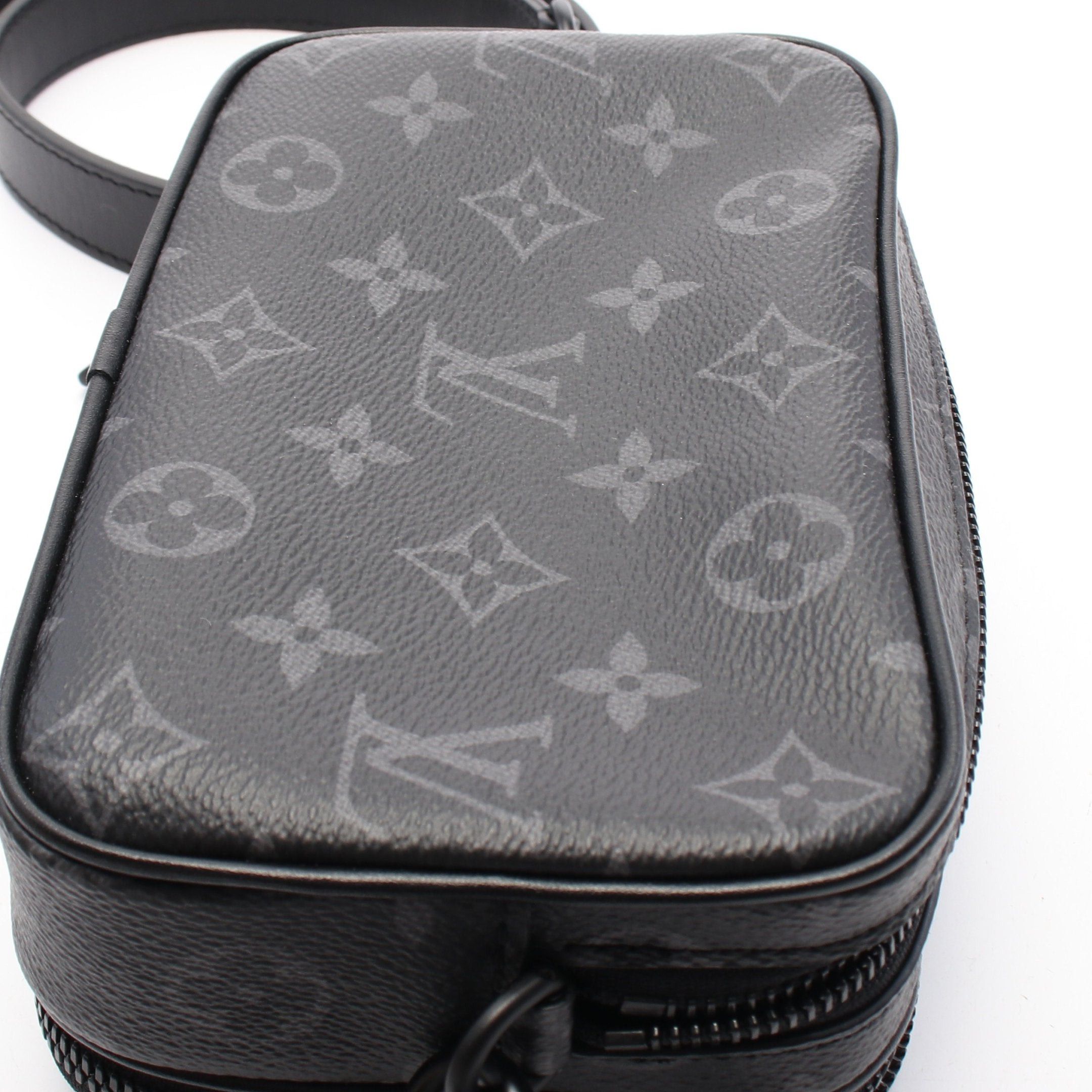 Louis Vuitton Louis Vuitton Alpha Wearable Wallet Nv Monogram Eclipse Shoulder Bag Leather Black Size ONE SIZE - 6 Thumbnail