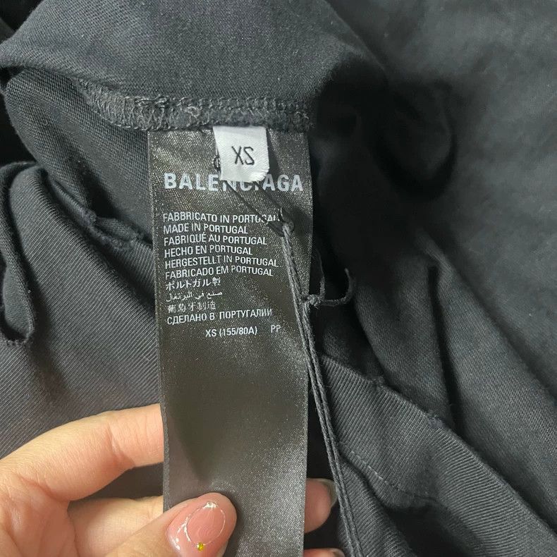 Balenciaga Balenciaga Logo T-Shirt with Distressed Design Size US XS / EU 42 / 0 - 7 Thumbnail