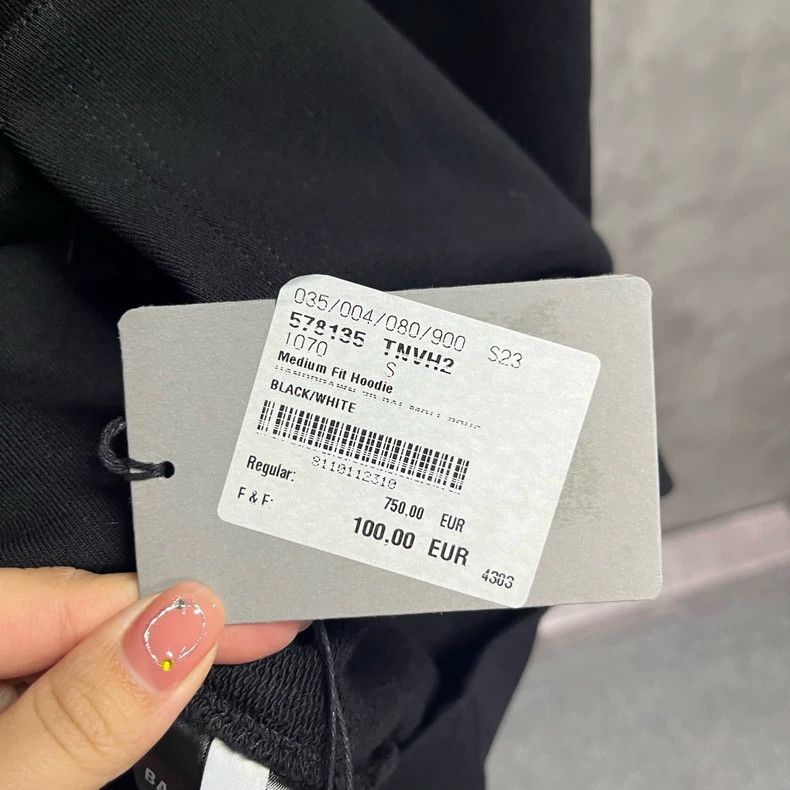Balenciaga Black Logo Sweatshirt from Balenciaga Size US S / EU 44-46 / 1 - 5 Thumbnail