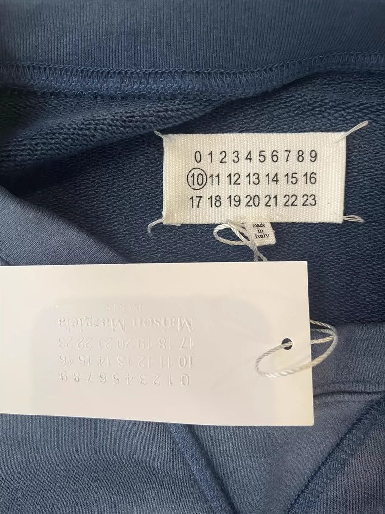 Maison Margiela Maison Margiela Blue Sweatshirt with 3D Print Size US M / EU 48-50 / 2 - 3 Thumbnail
