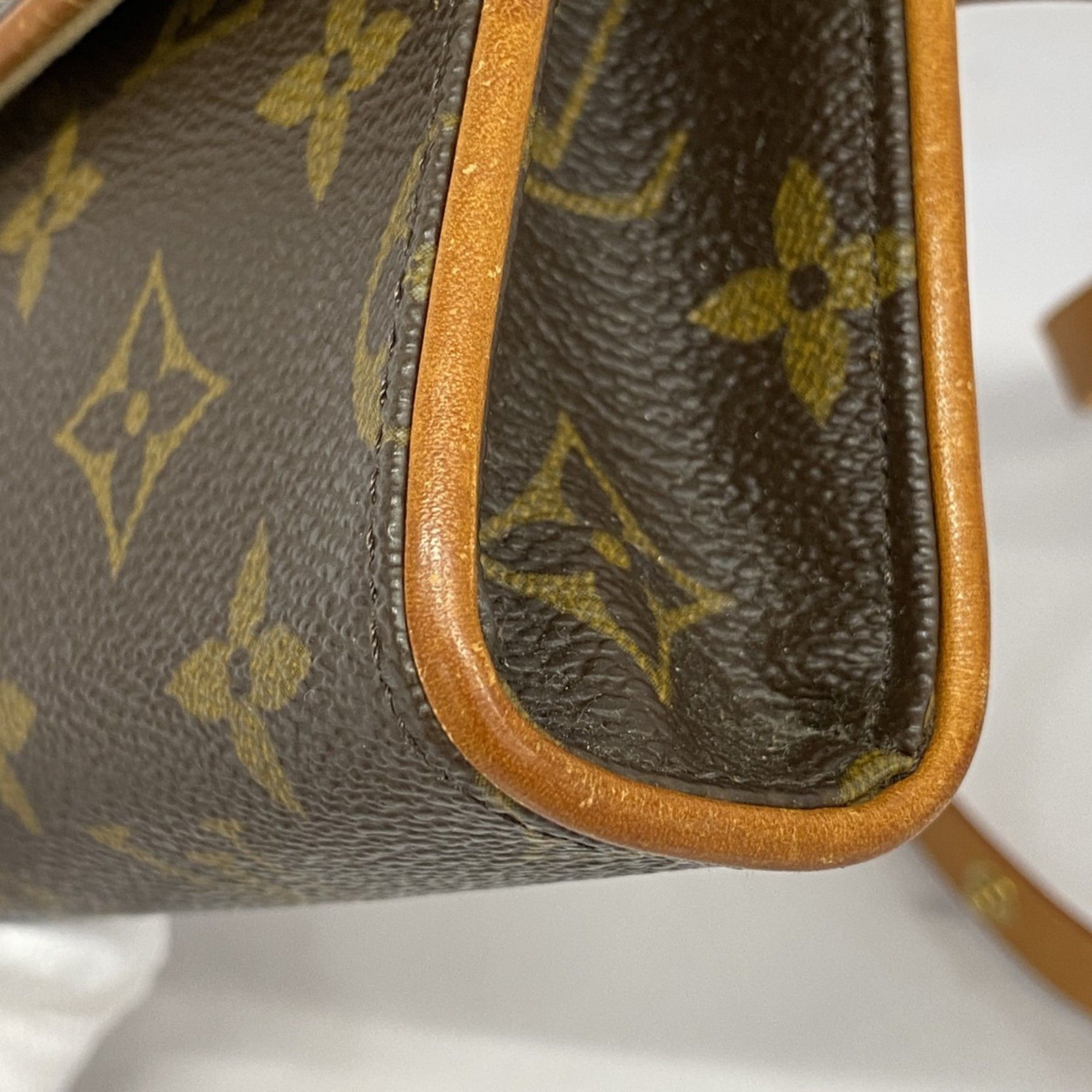 Louis Vuitton Louis Vuitton Florentine clutch Size ONE SIZE - 6 Thumbnail