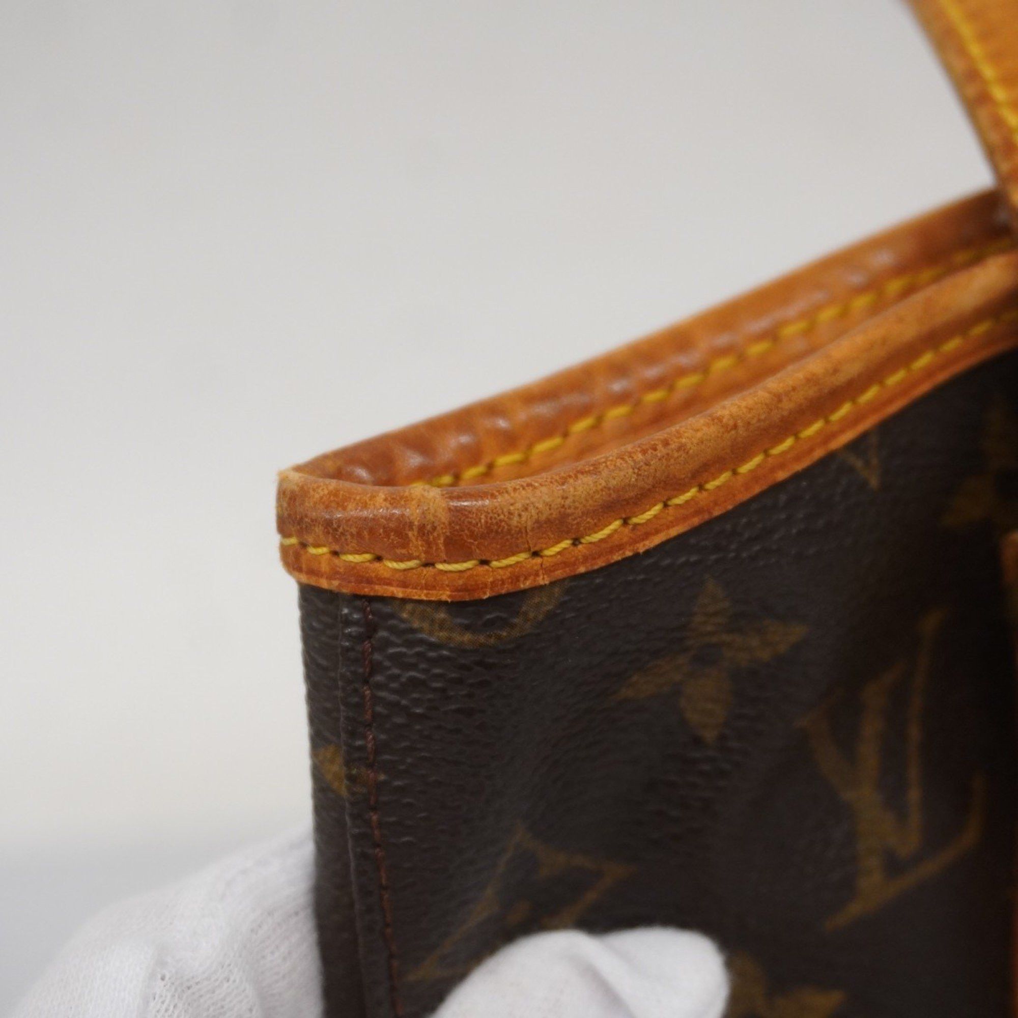 Louis Vuitton Louis Vuitton Bucket PM tote Size ONE SIZE - 9 Thumbnail