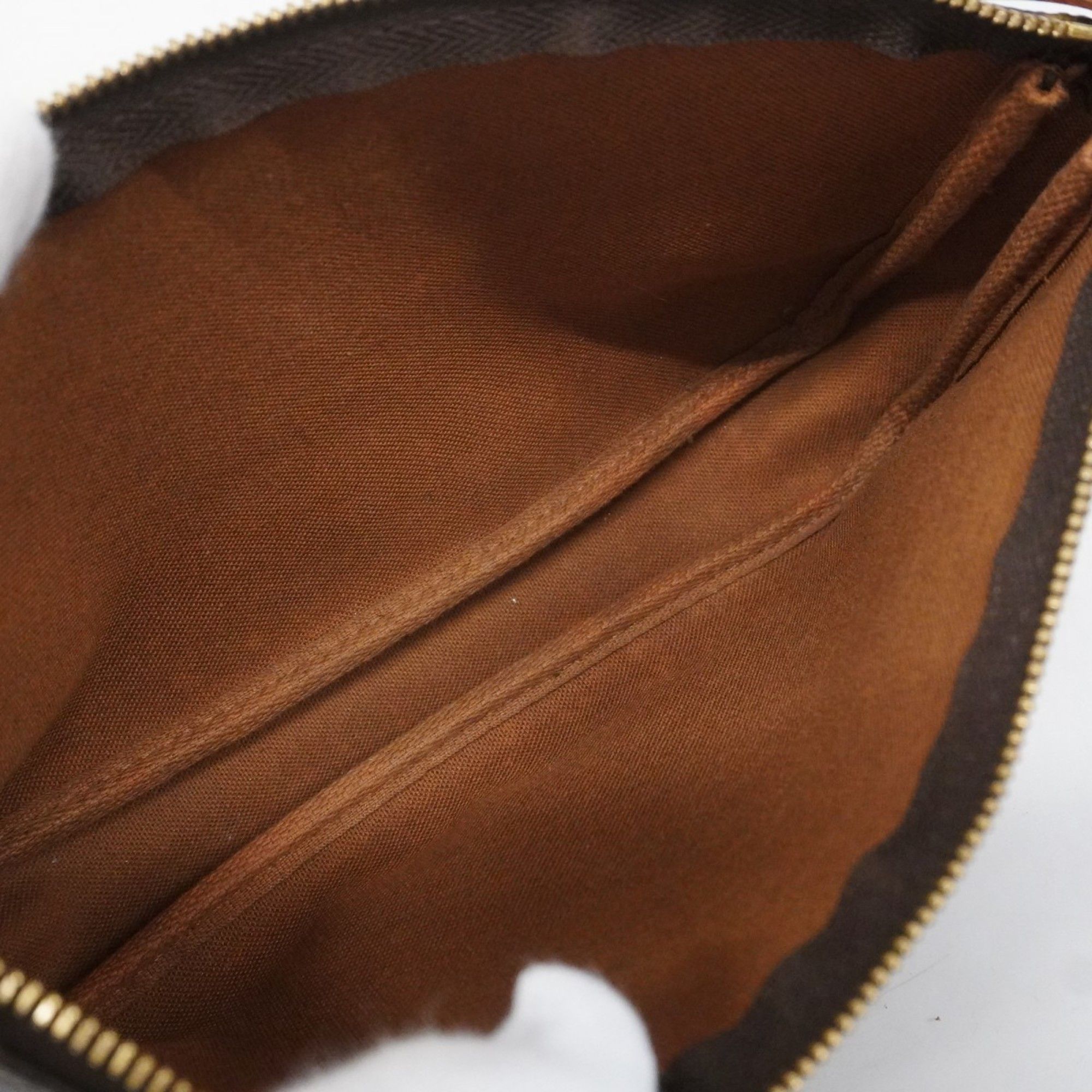 Louis Vuitton Louis Vuitton Pochette Accessoire clutch Size ONE SIZE - 13 Thumbnail