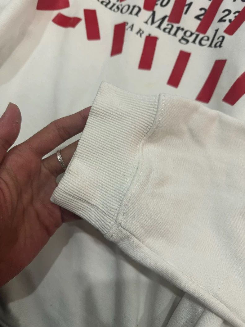 Maison Margiela Maison Margiela Tape Logo Hoodie Classic Style Size US L / EU 52-54 / 3 - 3 Thumbnail