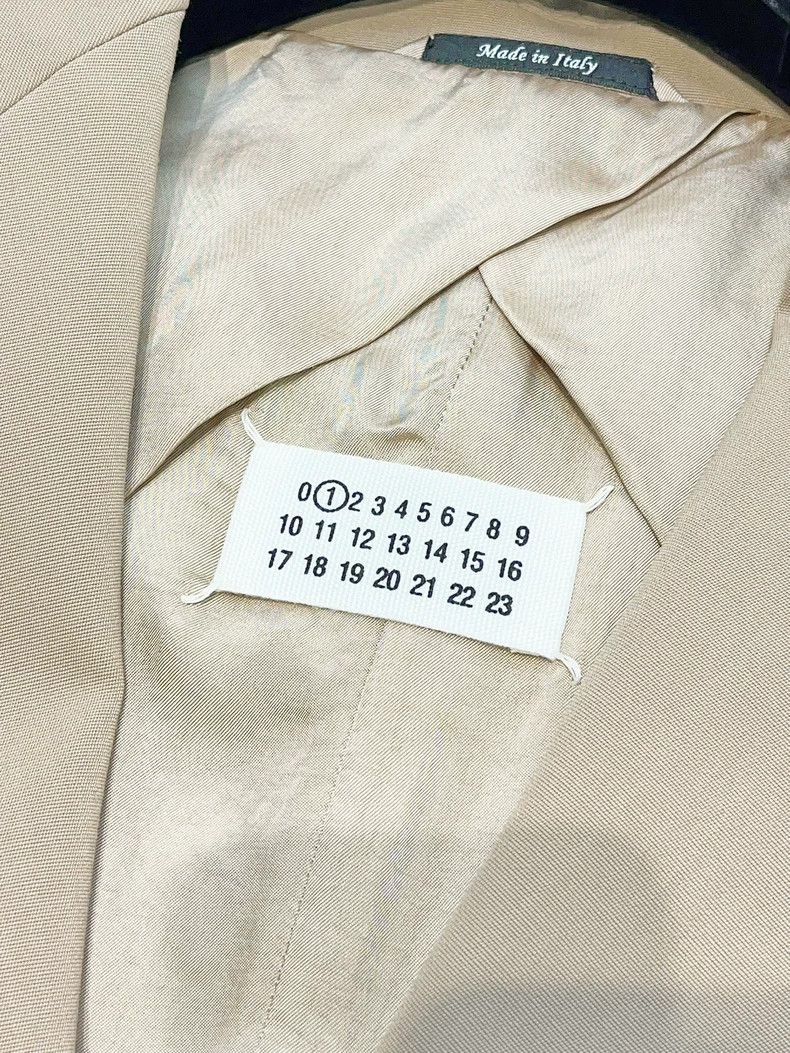 Maison Margiela Beige Long Sleeve Blazer for Women Size US M / EU 48-50 / 2 - 3 Thumbnail