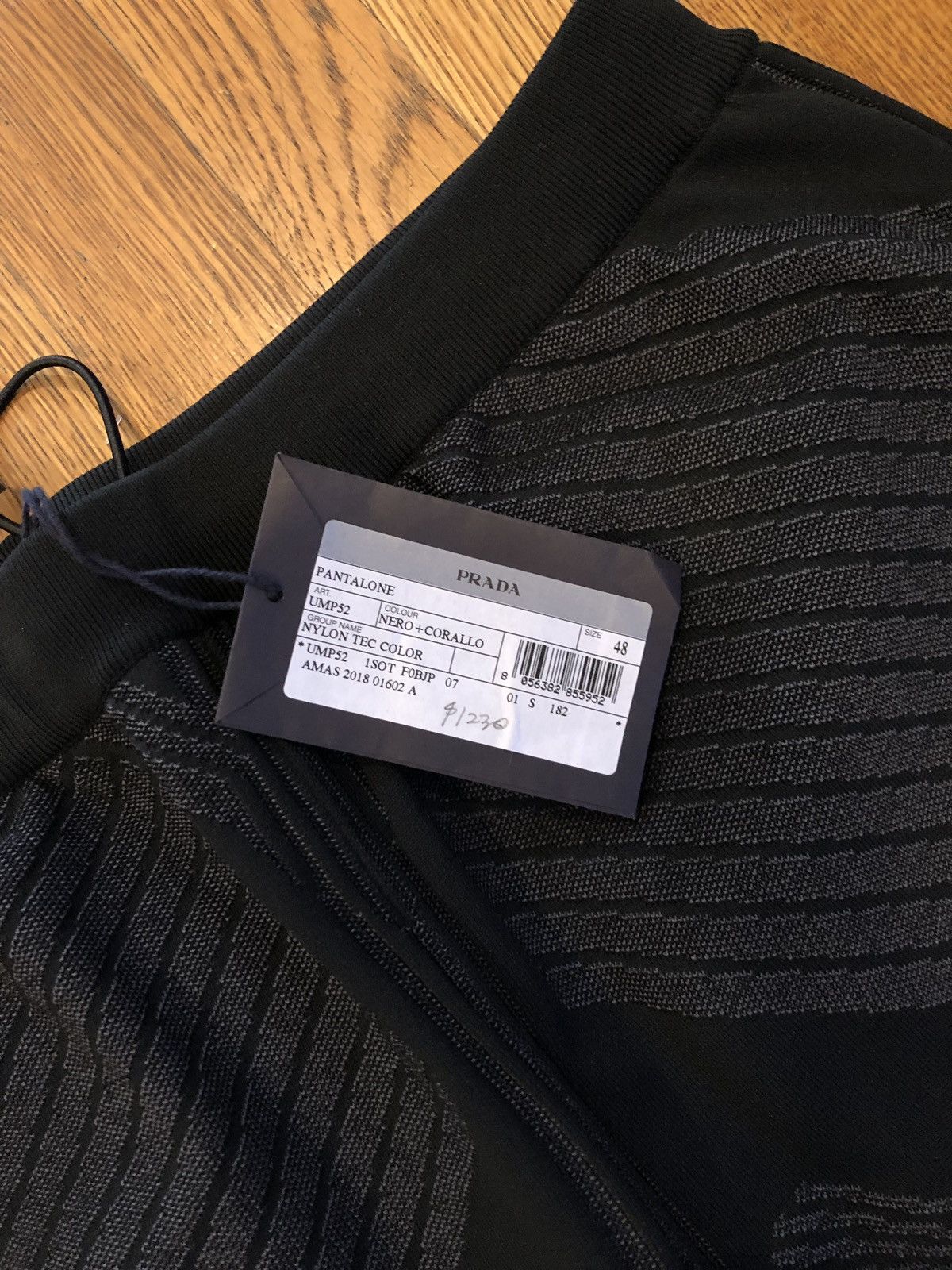 Prada Nylon Tec Leggings BNWT Size US 30 / EU 46 - 4 Thumbnail