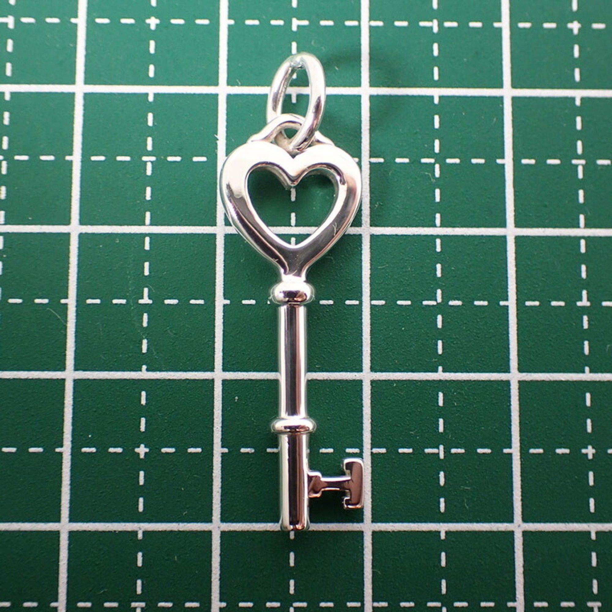 Tiffany & Co. Tiffany & Co Key heart pendant Size ONE SIZE - 8 Thumbnail
