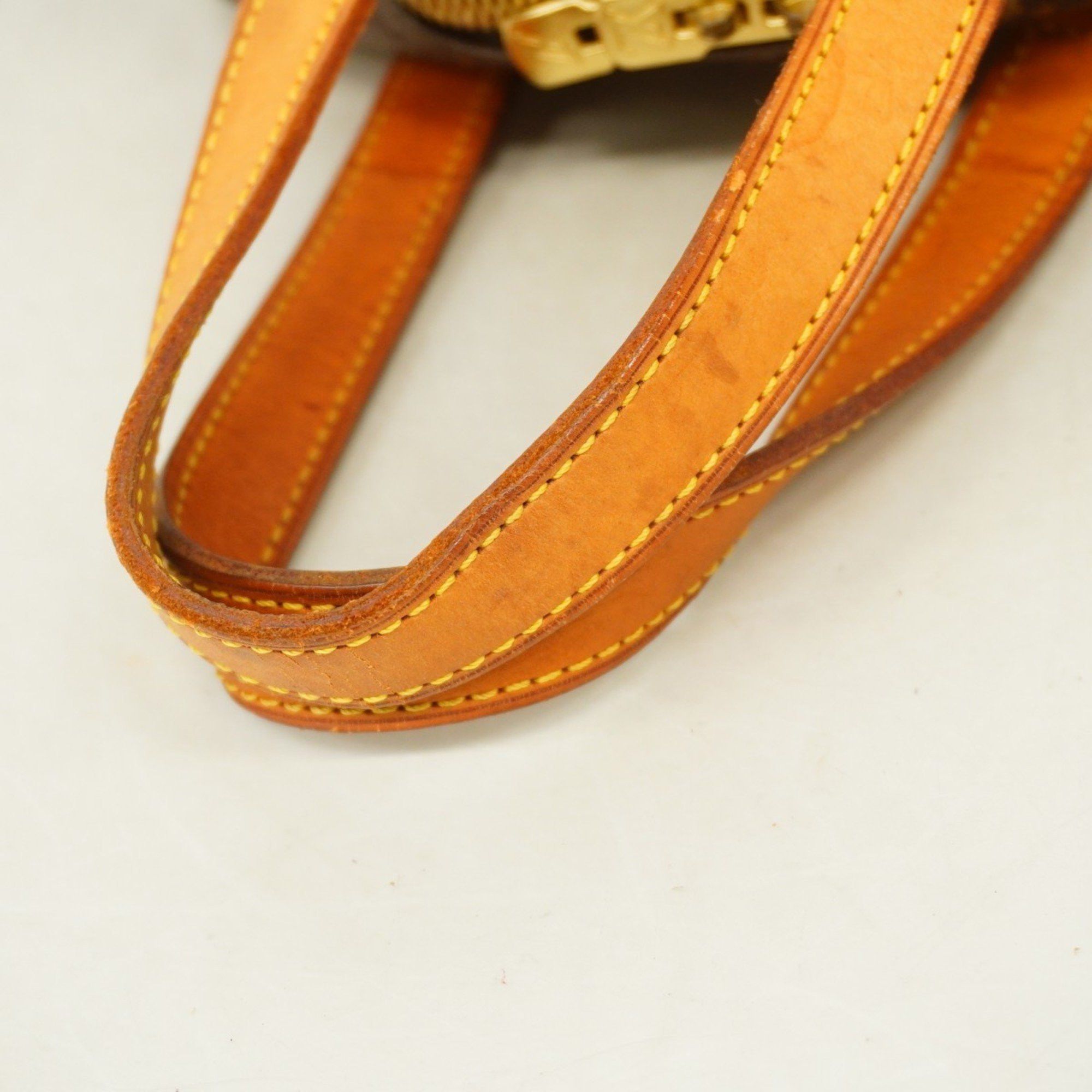 Louis Vuitton Louis Vuitton Excursion handbag Size ONE SIZE - 4 Thumbnail