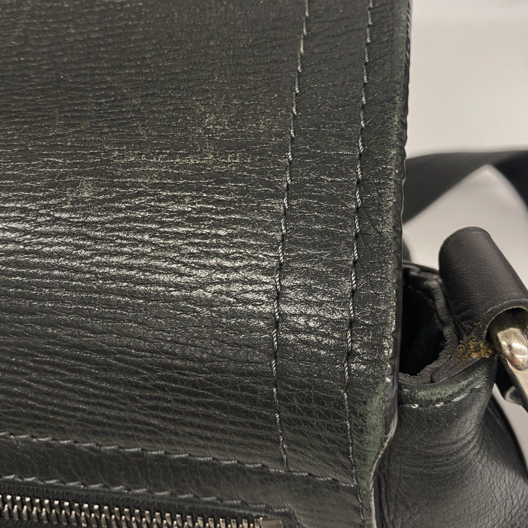 Louis Vuitton Louis Vuitton Utah shoulder Size ONE SIZE - 11 Thumbnail