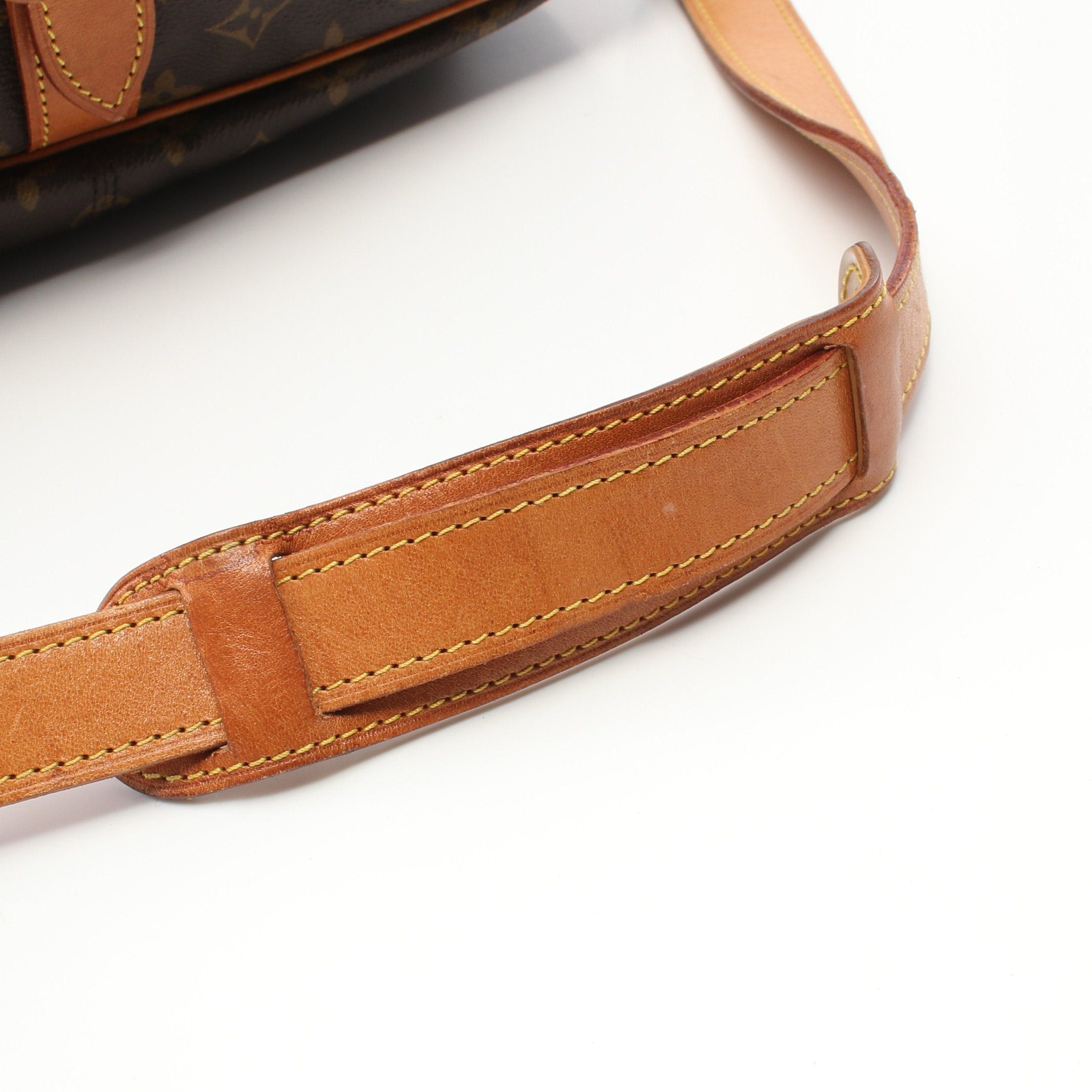 Louis Vuitton Louis Vuitton Saumur 35 Monogram Shoulder Bag Leather Brown Size ONE SIZE - 11 Thumbnail