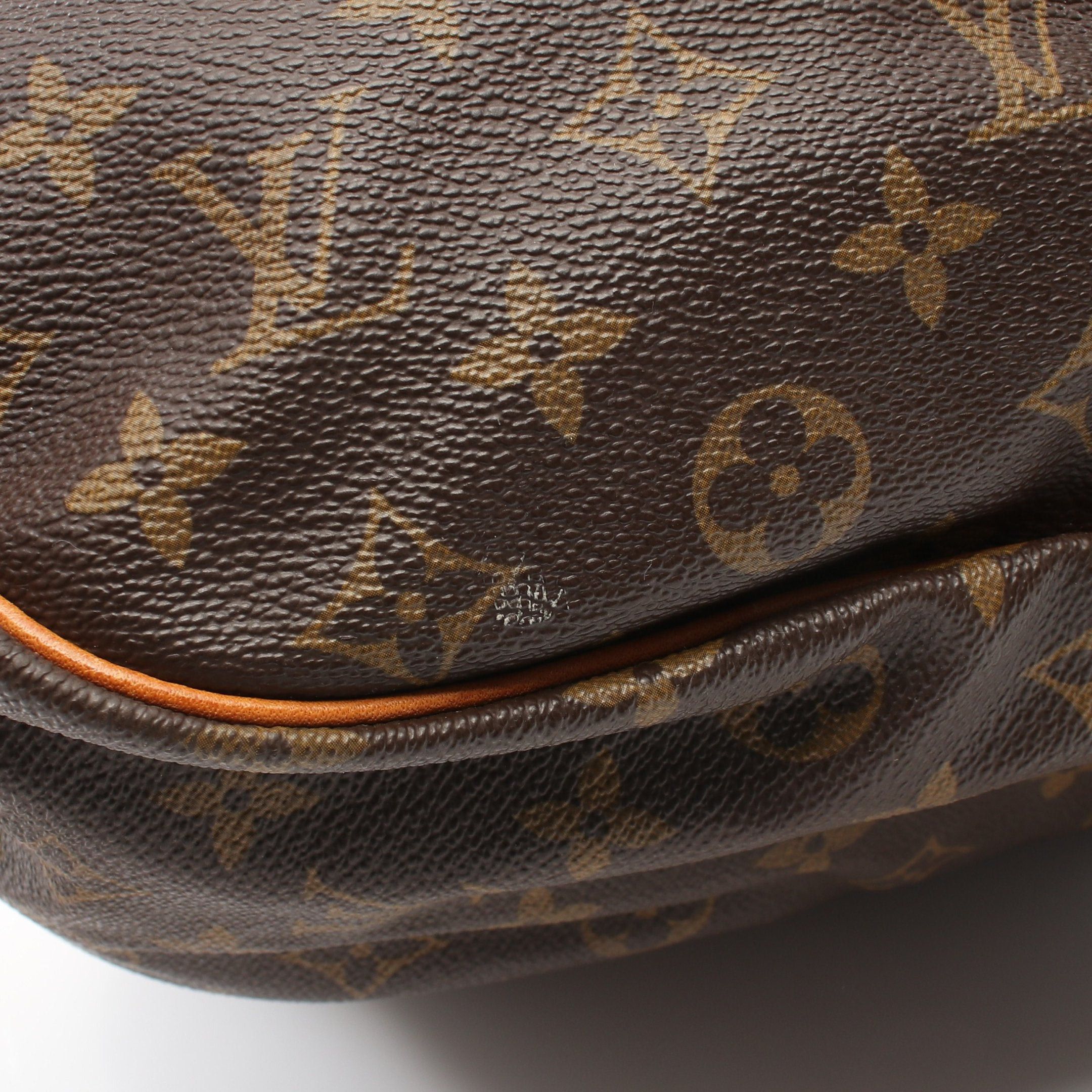 Louis Vuitton Louis Vuitton Saumur 35 Monogram Shoulder Bag Leather Brown Size ONE SIZE - 10 Thumbnail