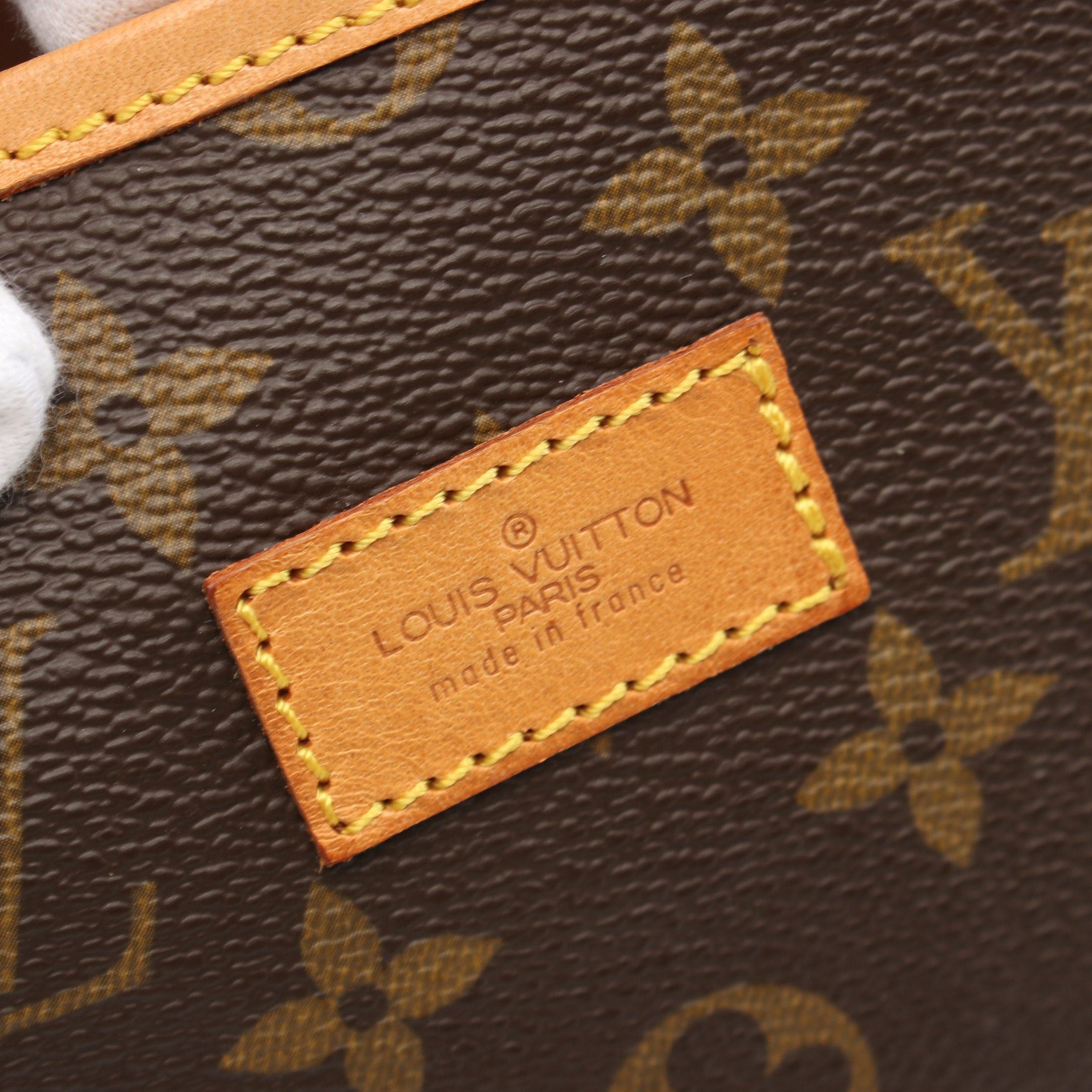 Louis Vuitton Louis Vuitton Saumur 35 Monogram Shoulder Bag Leather Brown Size ONE SIZE - 5 Thumbnail