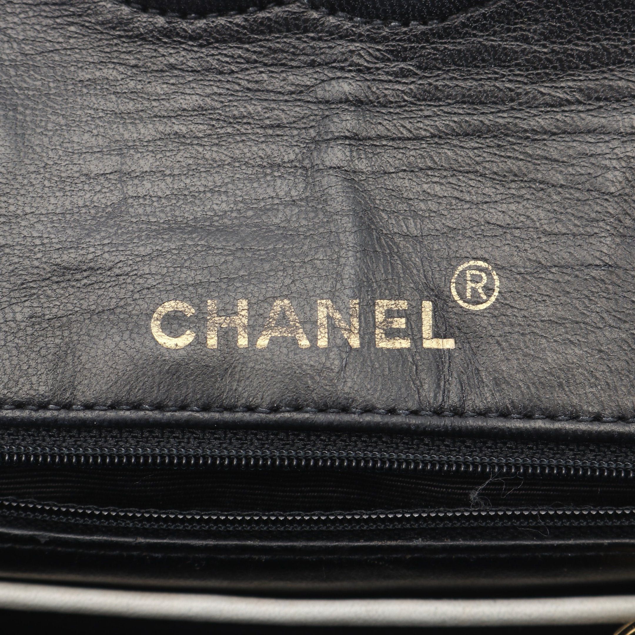 Chanel Chanel Mini Matelasse Chain Shoulder Bag Lambskin Black White Gold Hardware Bicolor Size ONE SIZE - 4 Thumbnail