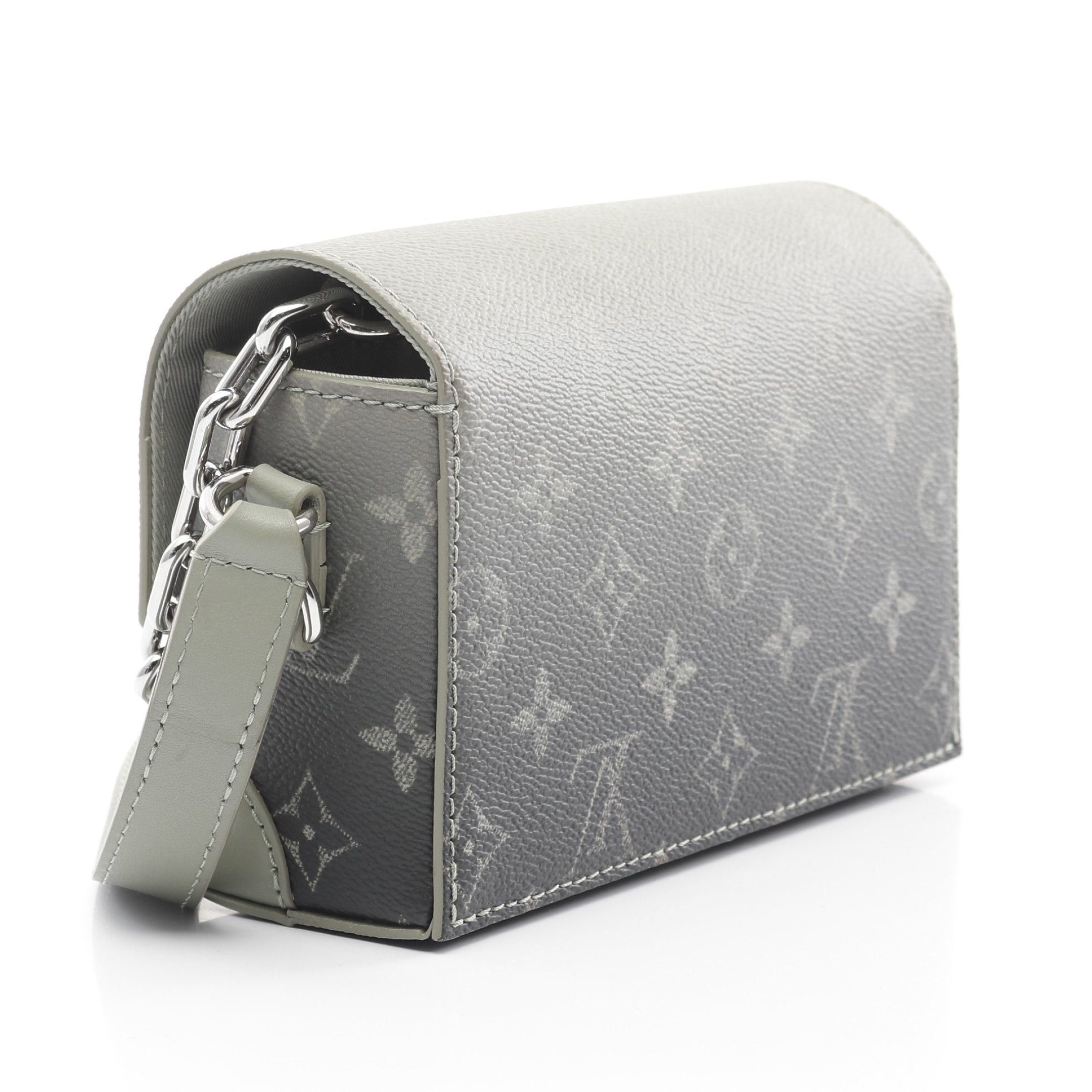 Louis Vuitton Louis Vuitton Steamer Wearable Wallet Monogram Gradient Shoulder Bag Leather Khaki Green Size ONE SIZE - 2 Thumbnail